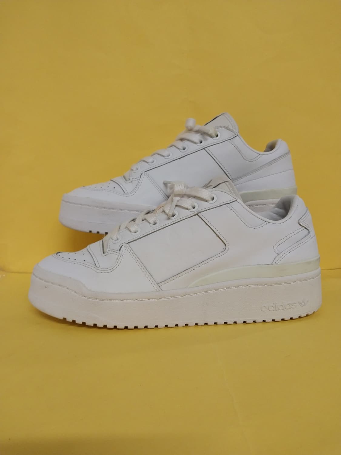 여성 아디다스 포럼 볼드 화이트 운동화 (260) 상품이미지1