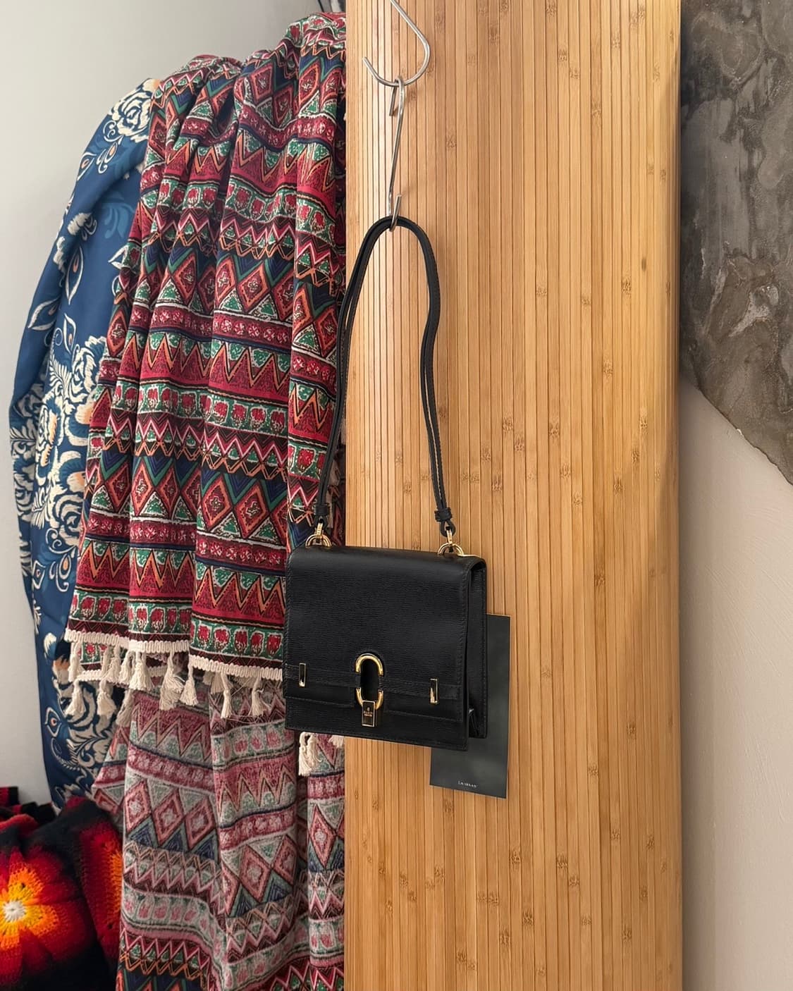 구찌 블랙 칼스킨 GG 마몽 마틀라세 스몰 숄더백 상품이미지1