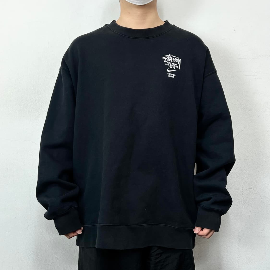 나이키 x 스투시 NRG 월드투어 플리스 크루넥 맨투맨 상품이미지1