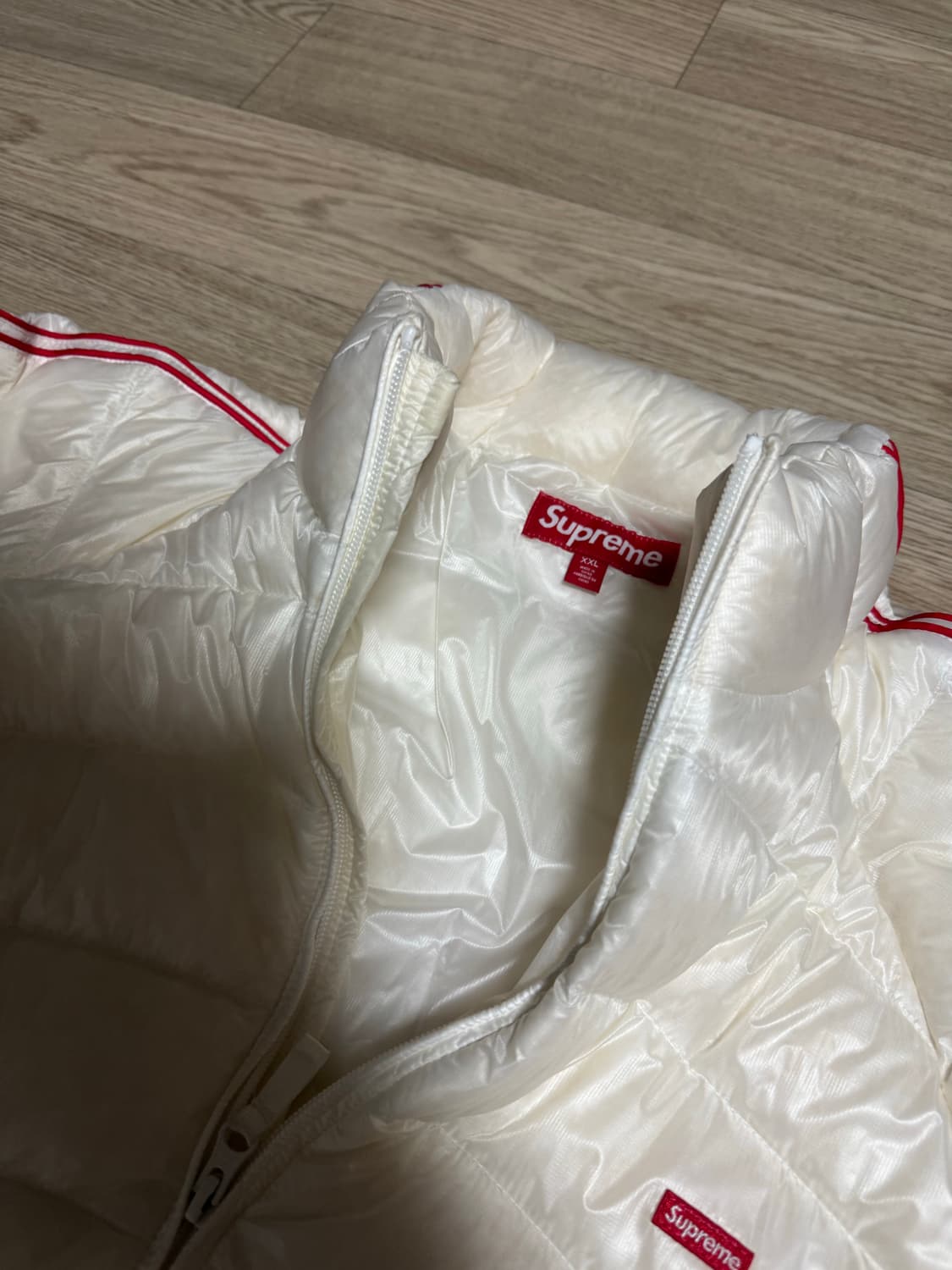 슈프림 마이크로 다운 자켓 화이트 경량패딩 상품이미지5