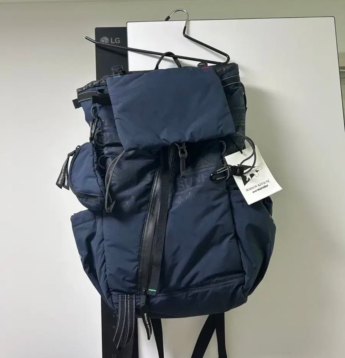 and wander X maison kitsune 30L backpack 상품이미지2