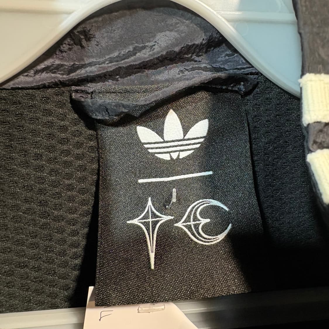 [XL] ADIDAS X TC 아디다스 떠그클럽 바람막이 상품이미지6
