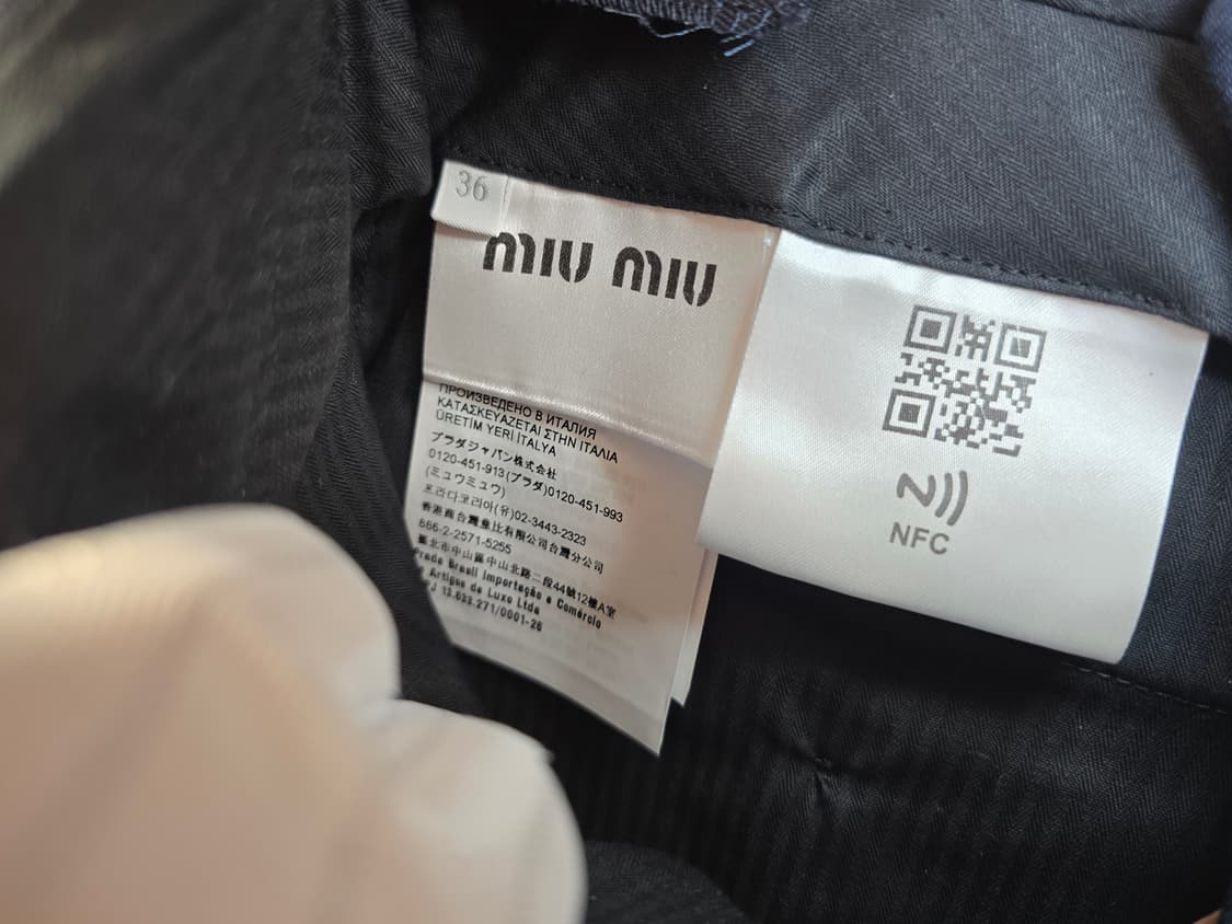 새제품] 미우미우 플리츠 로우라이즈 미니 스커트 22SS 상품이미지7