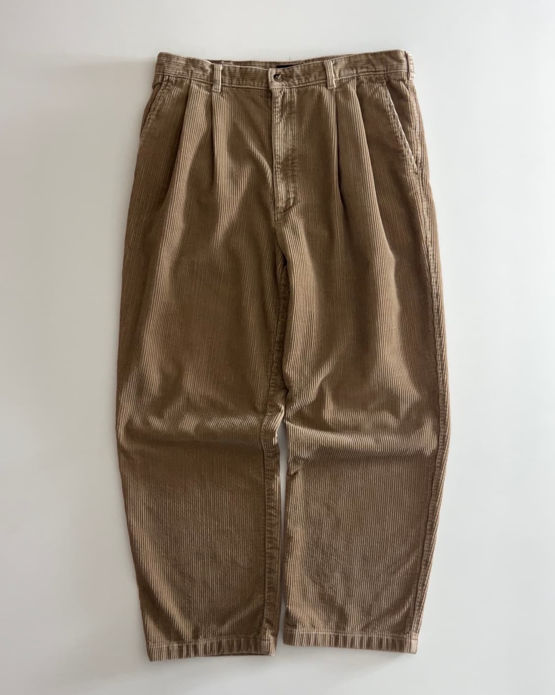 다커스 코듀로이 루즈핏 투턱 팬츠 상품이미지1