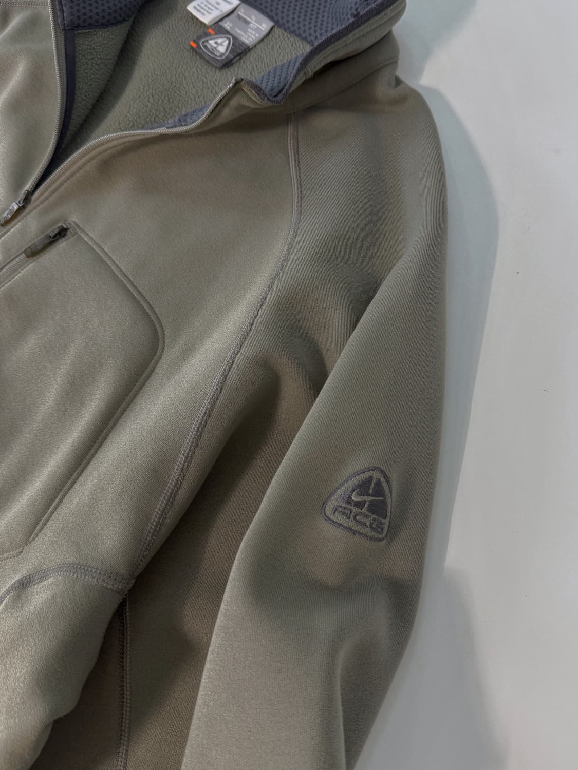 나이키 ACG 루즈핏 00‘s 카키 플리스 테크 하프집 자켓 상품이미지3