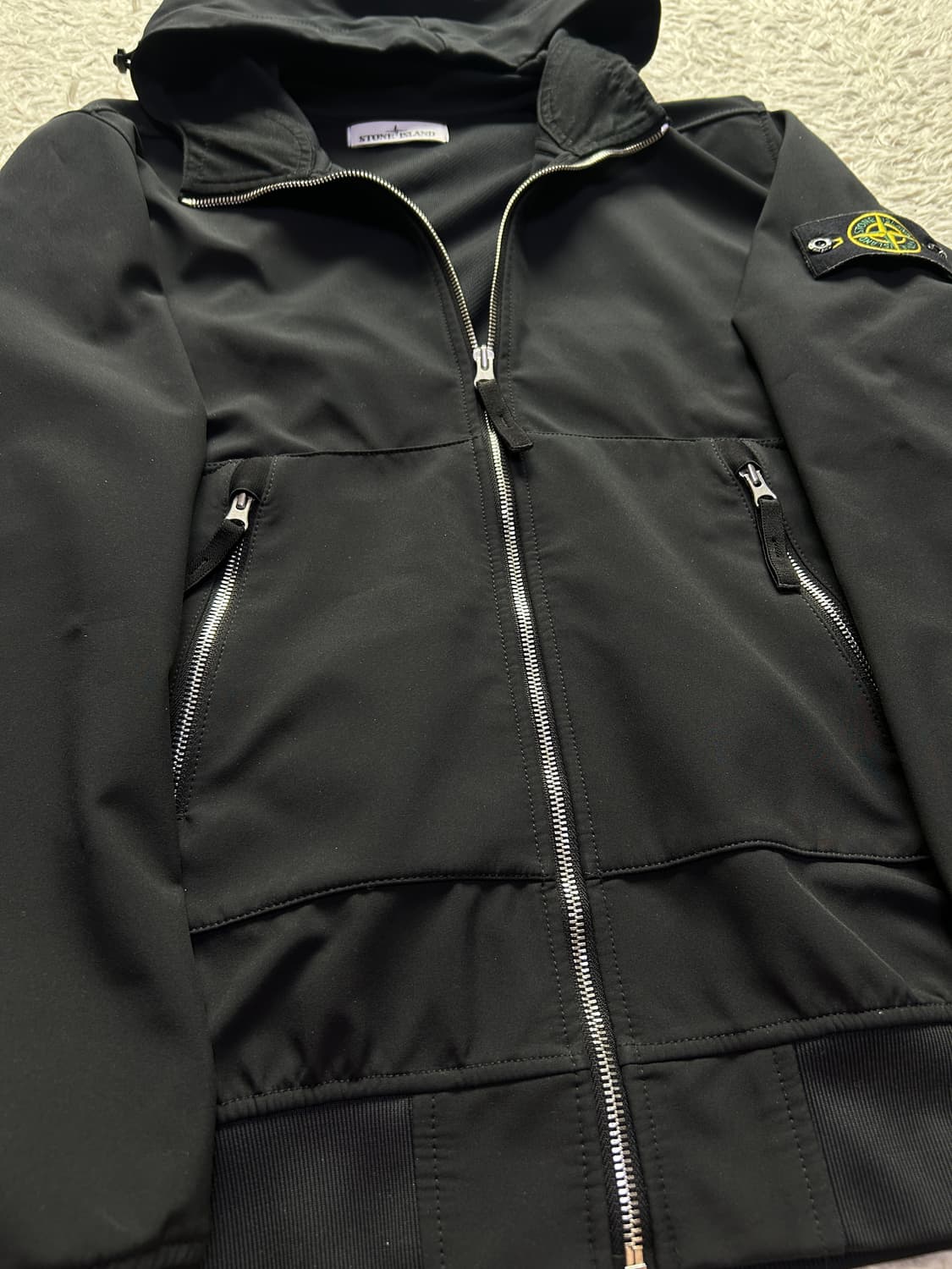 [21SS, M]스톤아일랜드 소프트쉘 바람막이 자켓 상품이미지4