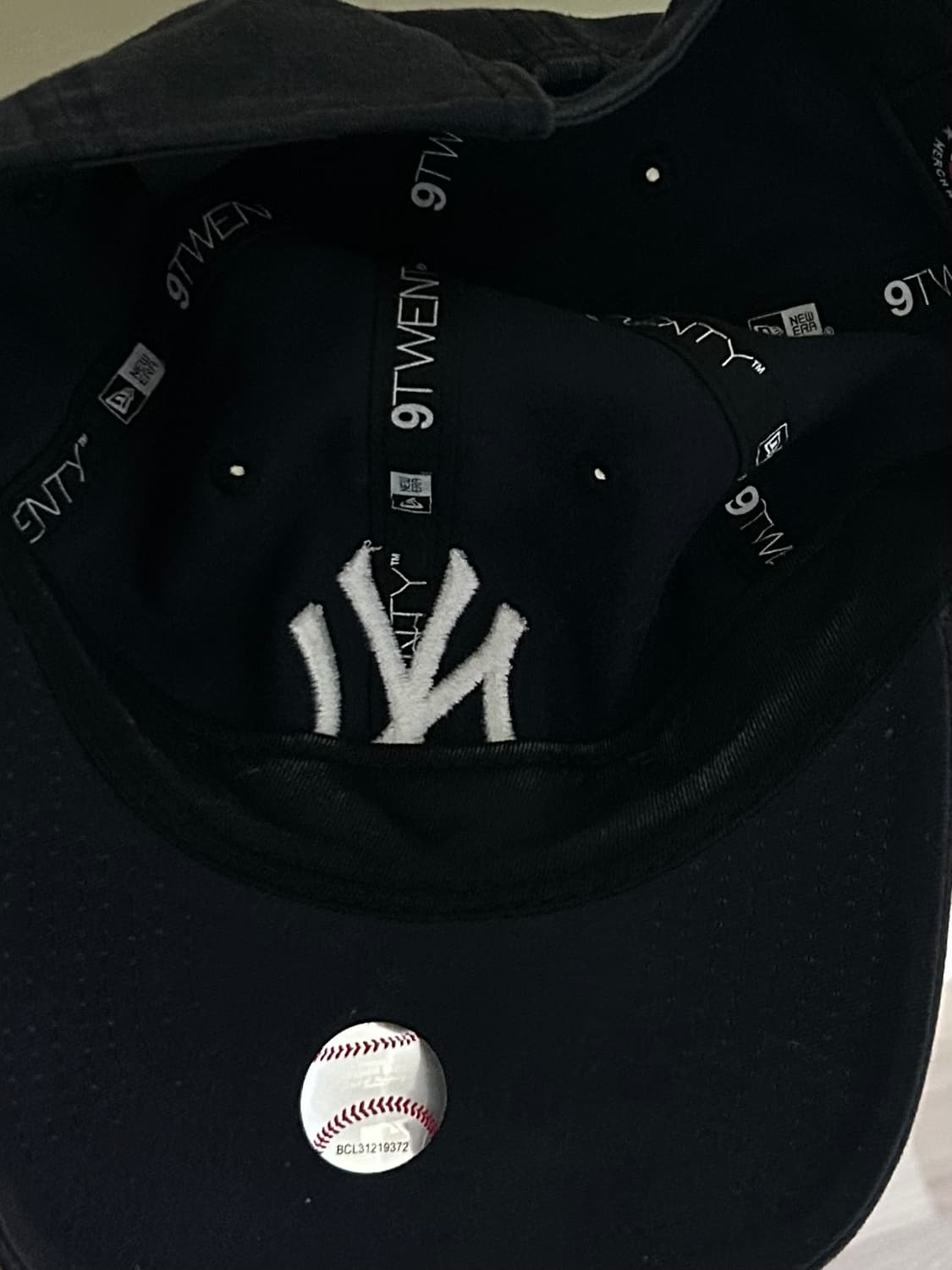 뉴에라X모마 양키즈캡 네이비 상품이미지3