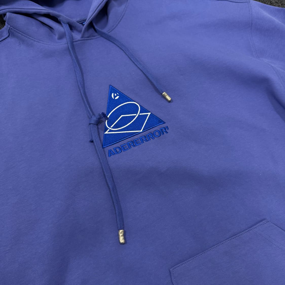 아더에러 디테일 퍼플 A2 후드티 상품이미지5