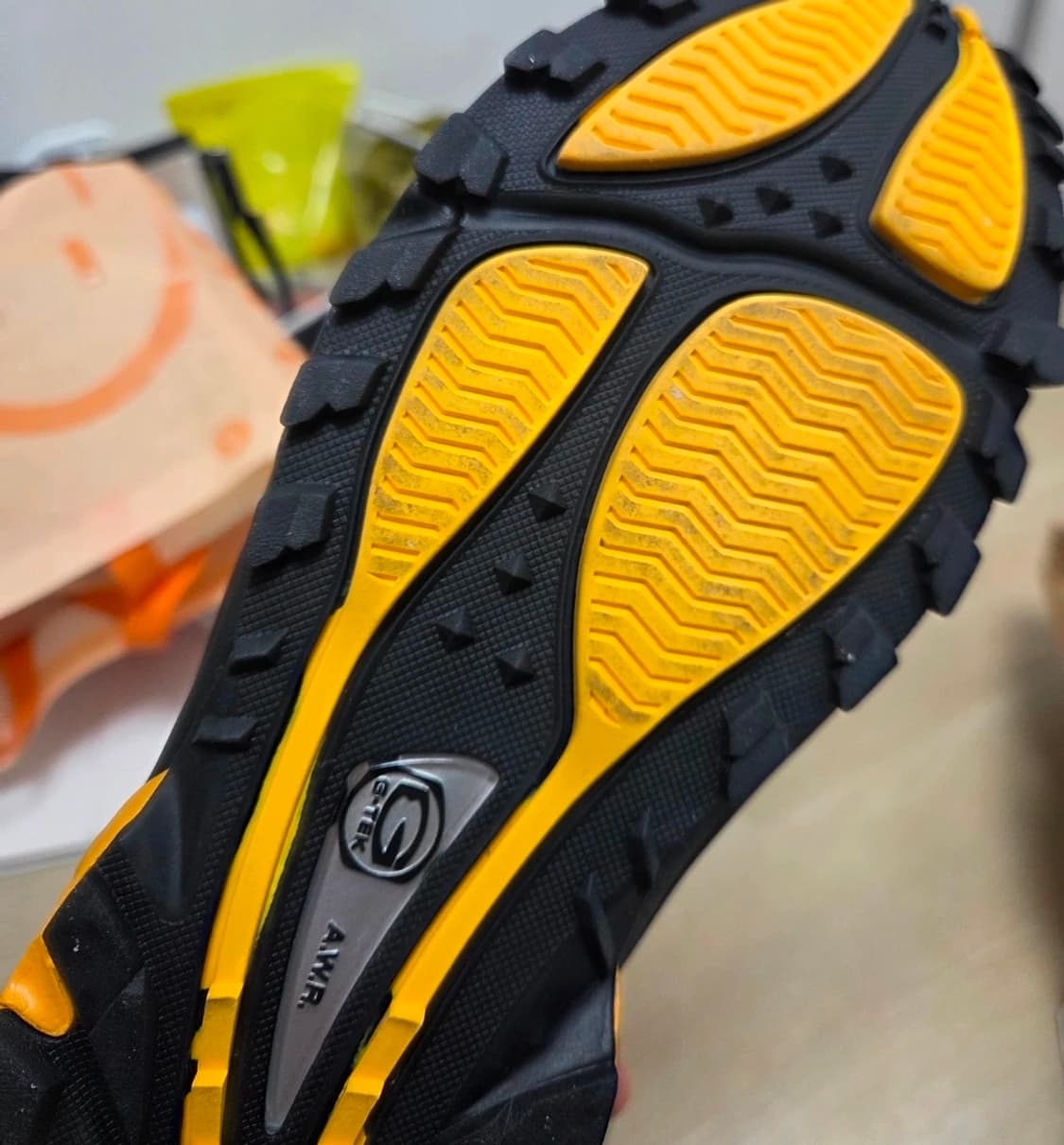 나이키 녹타 핫 스텝 에어 테라 블랙 앤 옐로우 265 상품이미지3