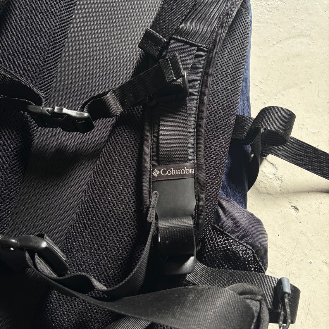 컬럼비아 레드우드 32L 빈티지 백팩 OS 상품이미지5