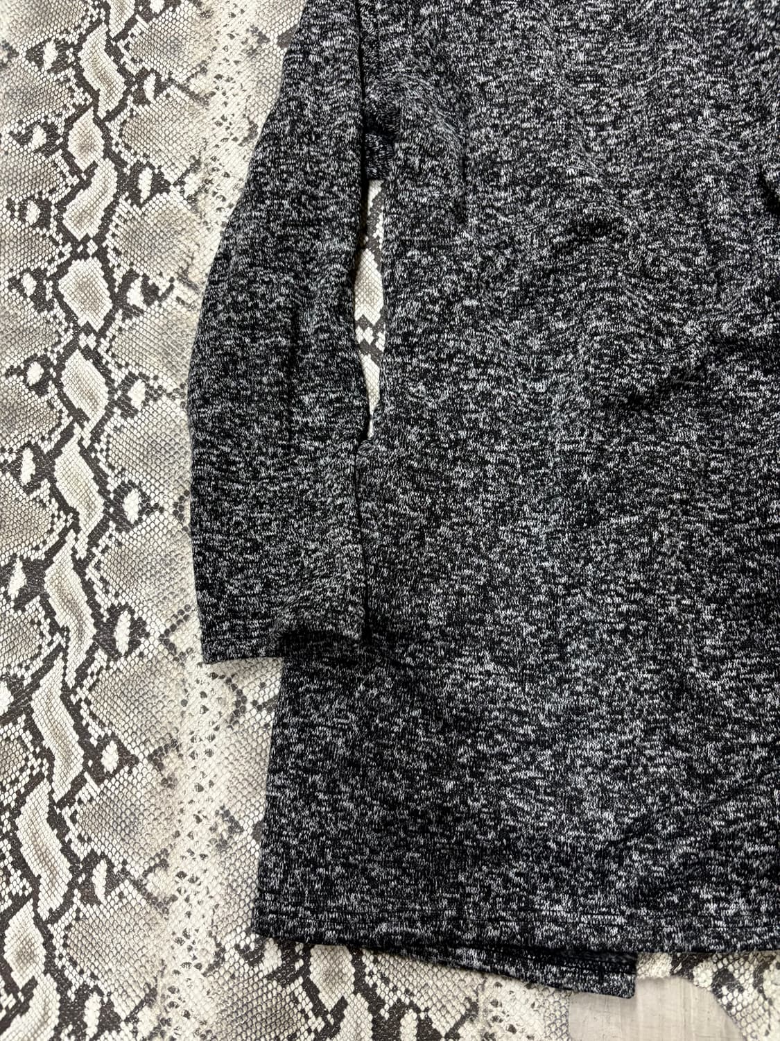 “Vintage”Grey Draped Cardigan 상품이미지10