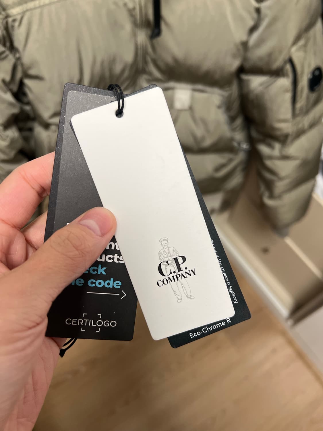 cp컴퍼니 패딩 상품이미지6