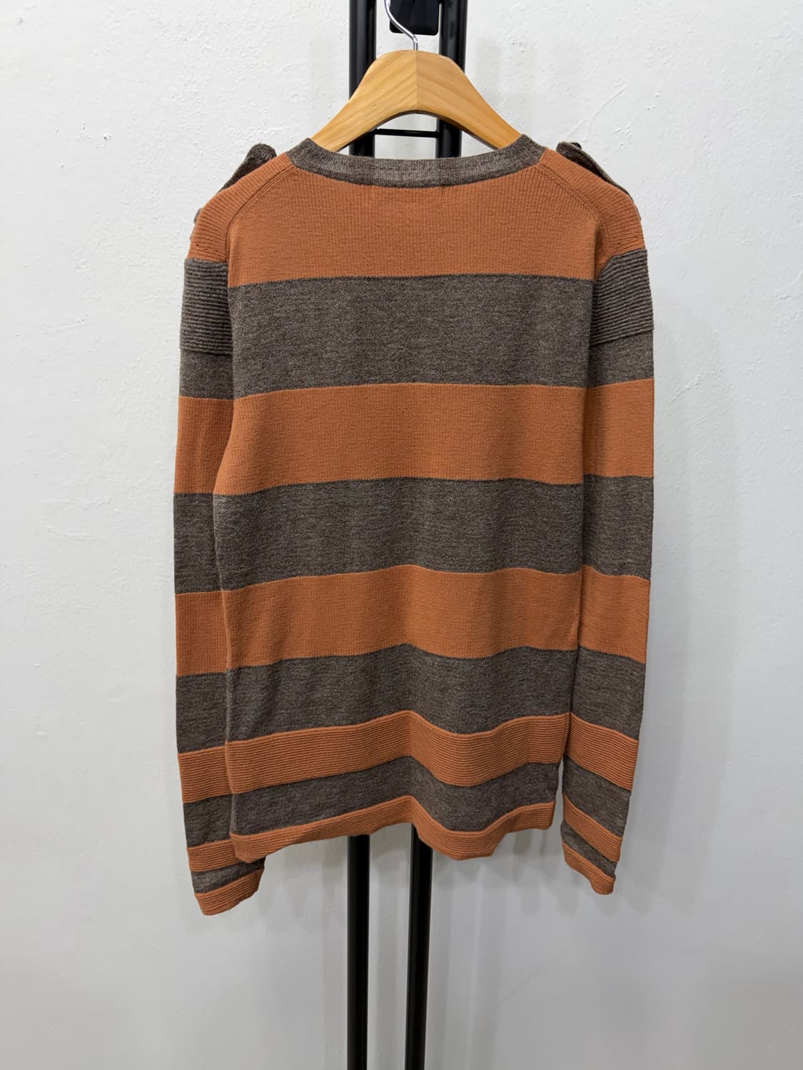 정품) 시스템 한섬 브라운 오렌지 스트라이프 니트 90F 상품이미지5
