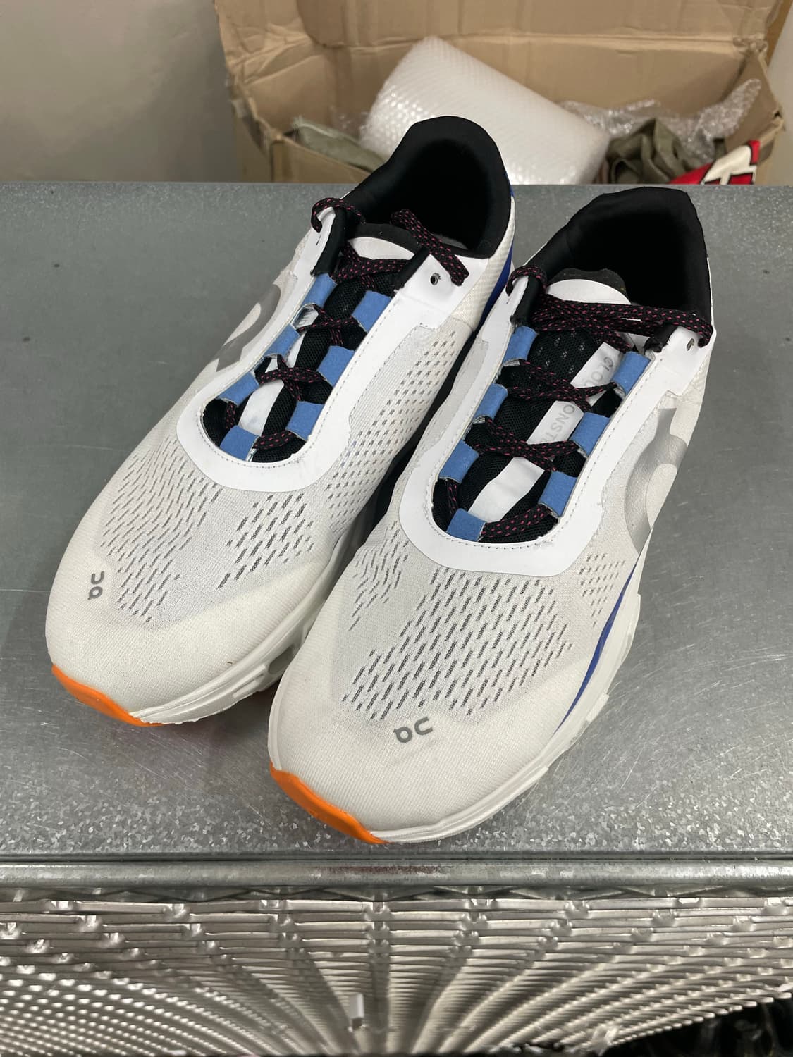 온러닝 클라우드 몬스터 화이트 블루 280 (gr-4137) 상품이미지2