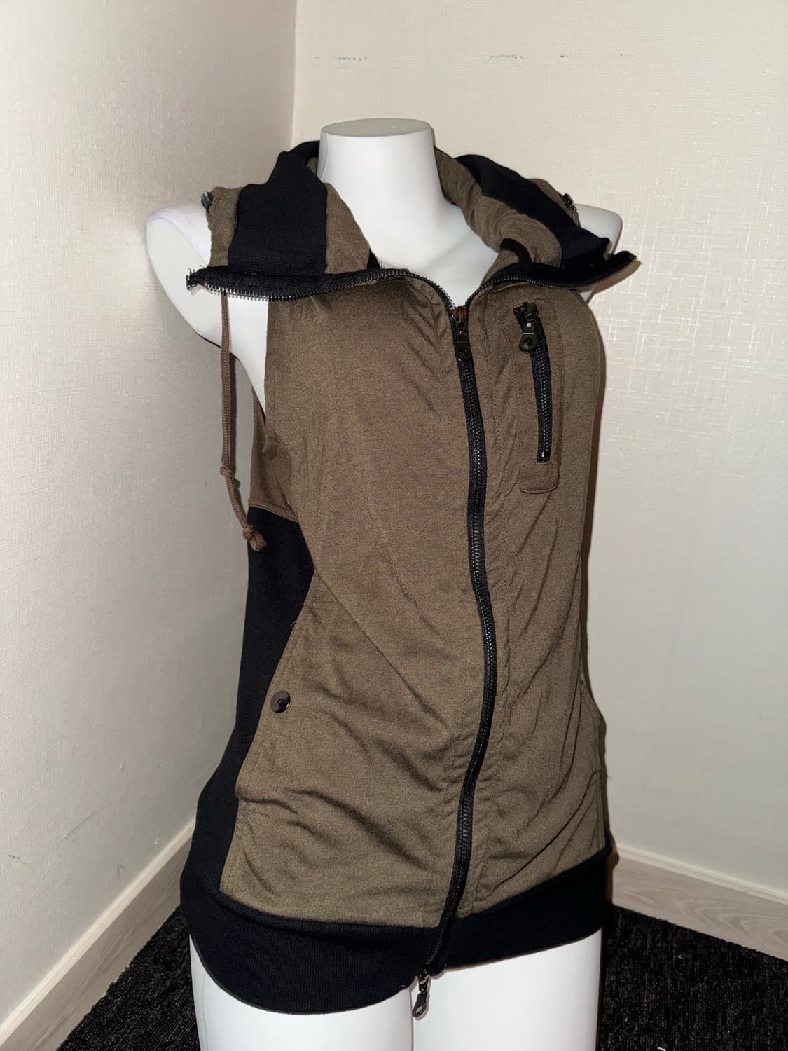 In The Attic vest zip-up 상품이미지3