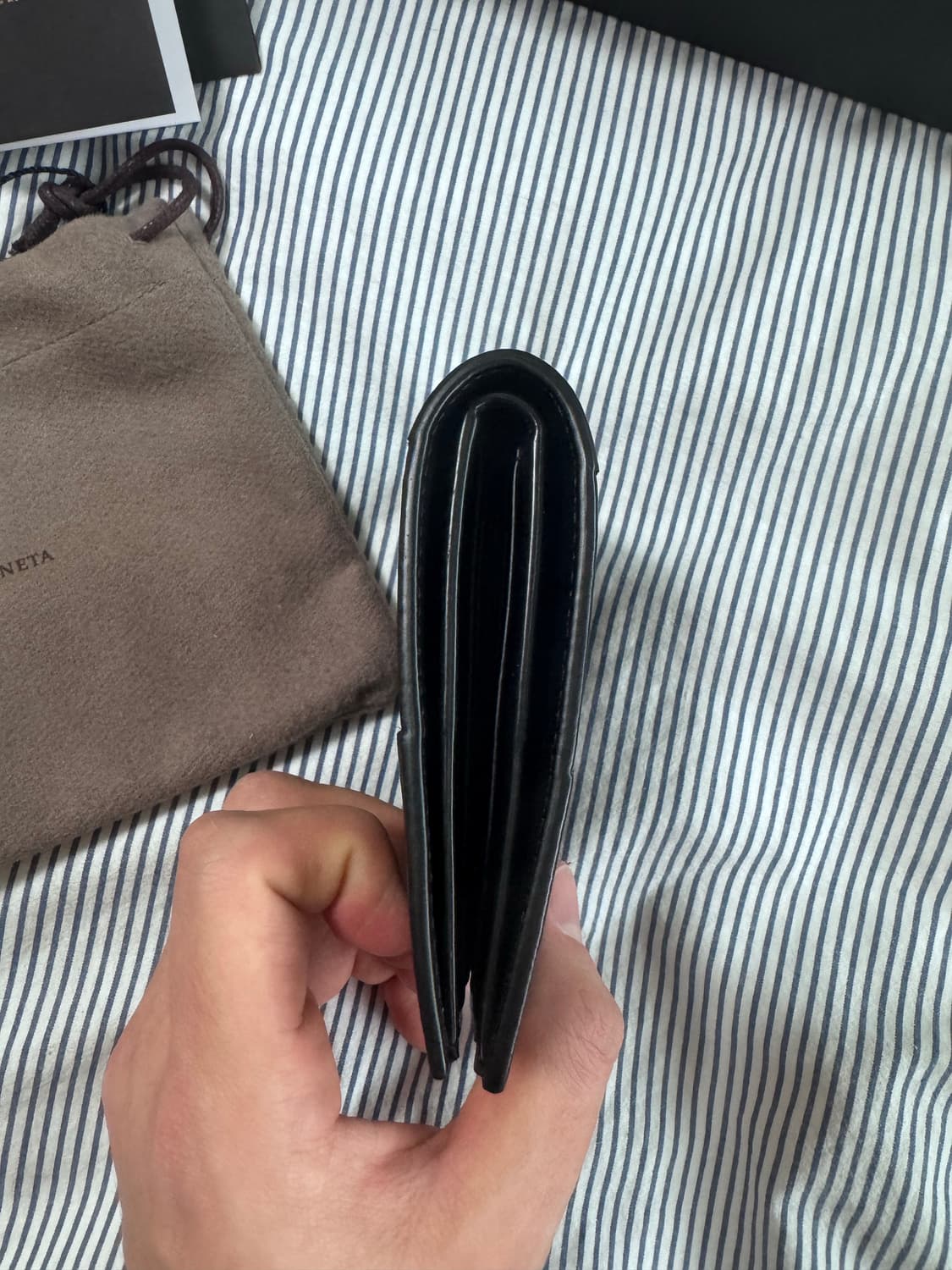 (새상품급) 보테가 베네타 블랙 반지갑 풀박스 상품이미지7