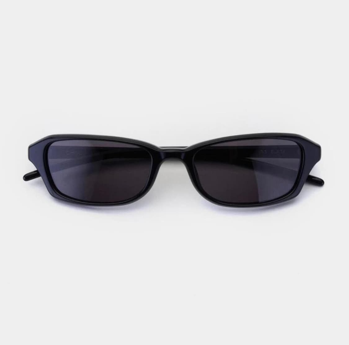 Chimi iris sunglasses(구매합니다) 상품이미지1