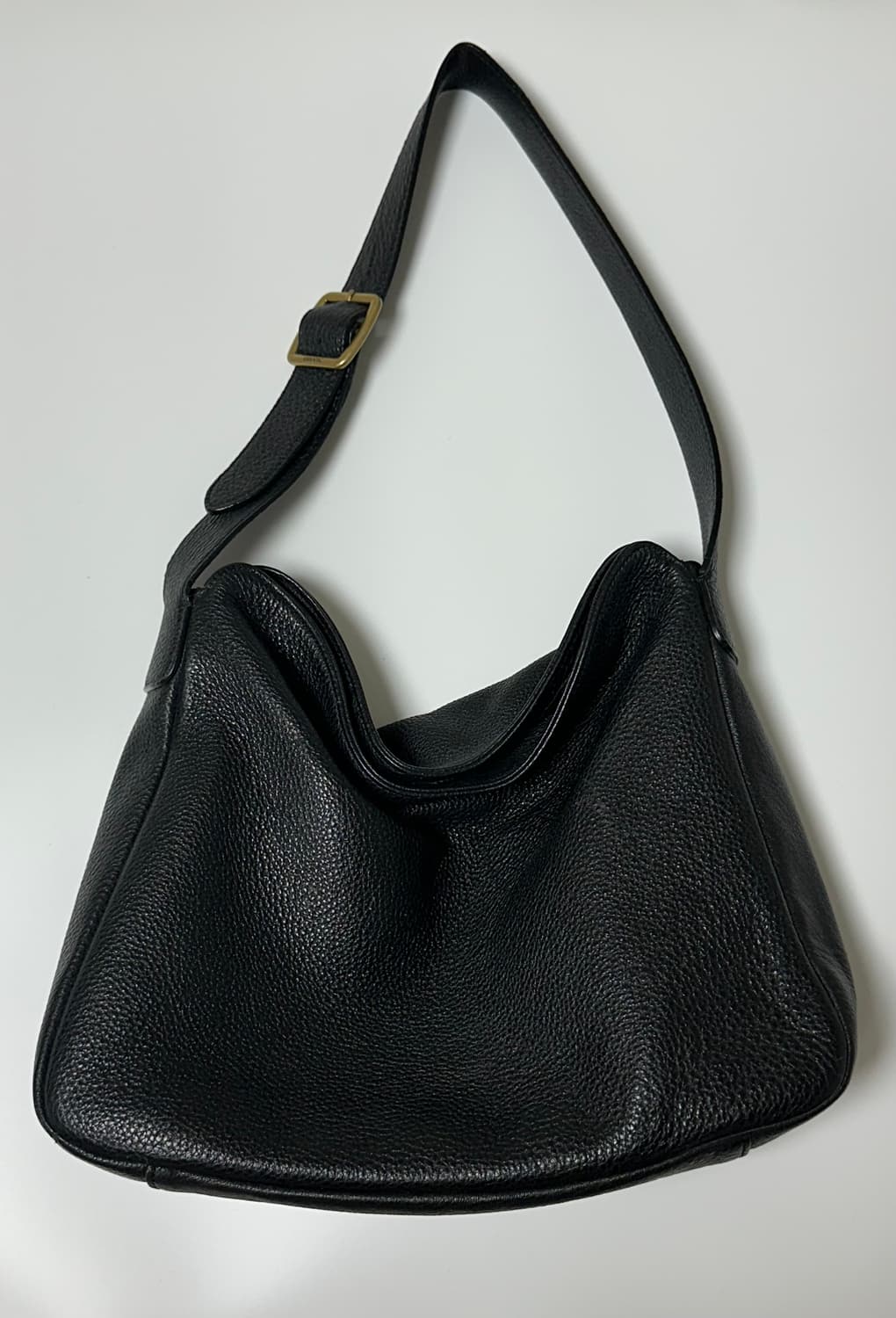 URBANIC30 얼바닉30 레더 호보백 상품이미지1