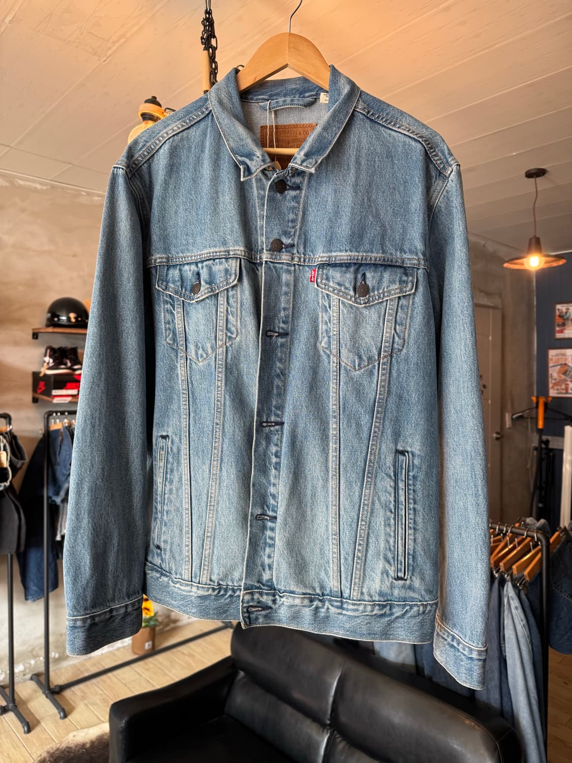 levi.s 3세대 자수 트러커 데님자켓 상품이미지1