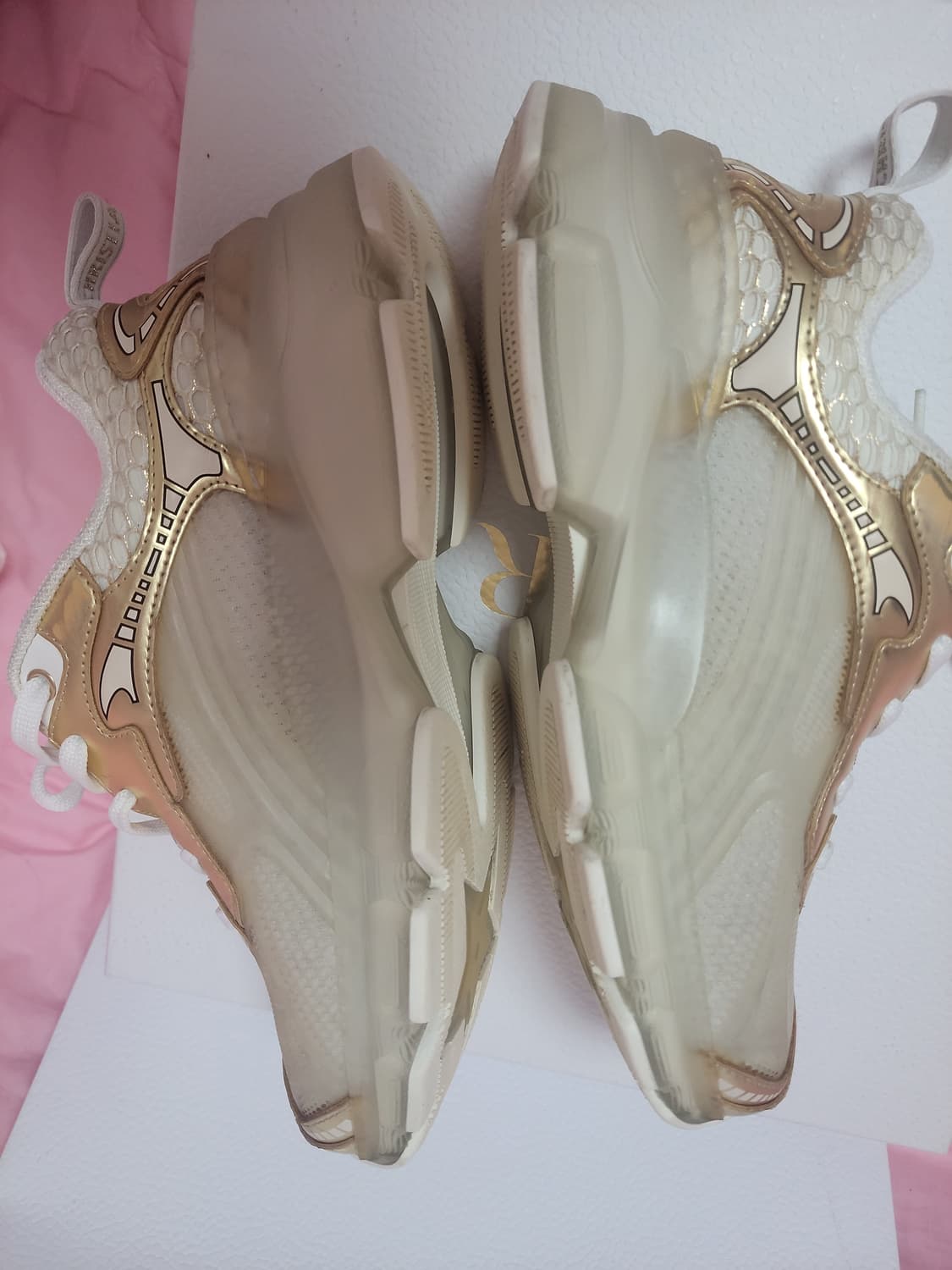 정품)급처명품세탁완료상태좋음!디올 바이브 수지 스니커즈 운동화 골드 상품이미지9