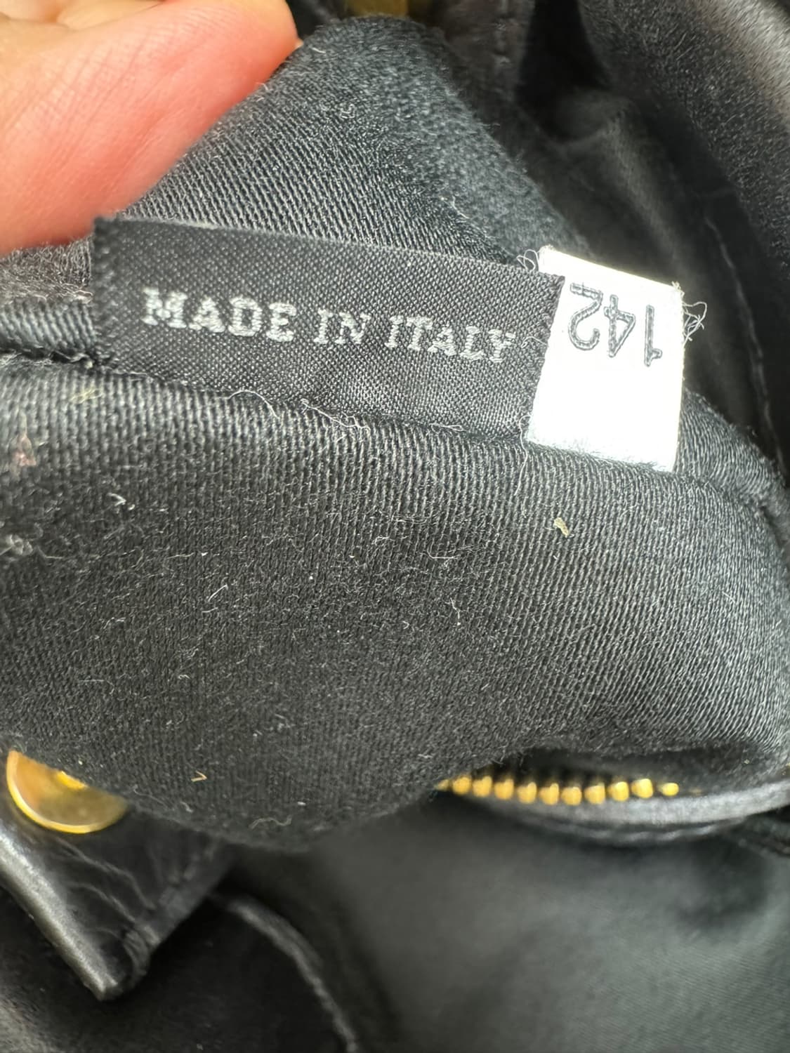 [중고명품셀렉트] 미우미우 페이던트 고프레 라지 토트백 상품이미지8