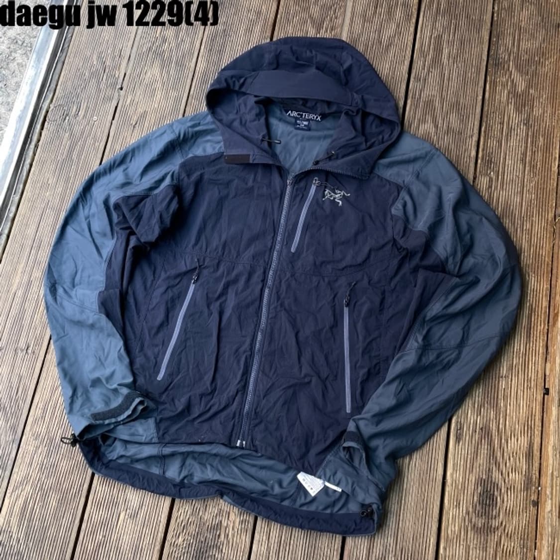 아크테릭스 바람막이  상품이미지1