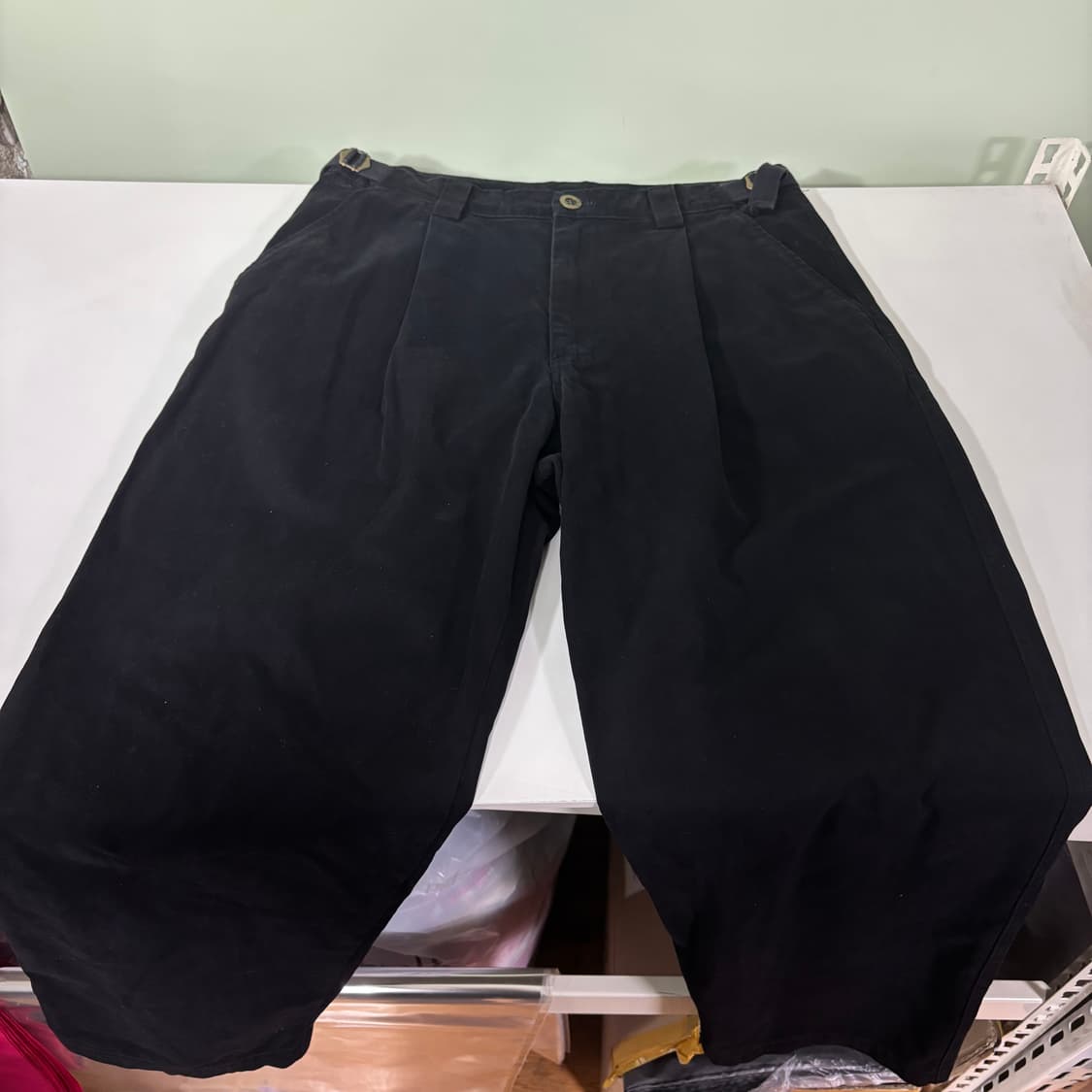 L HOOVES 후브스 블랙 세미와이드 핀턱 코튼팬츠 상품이미지2