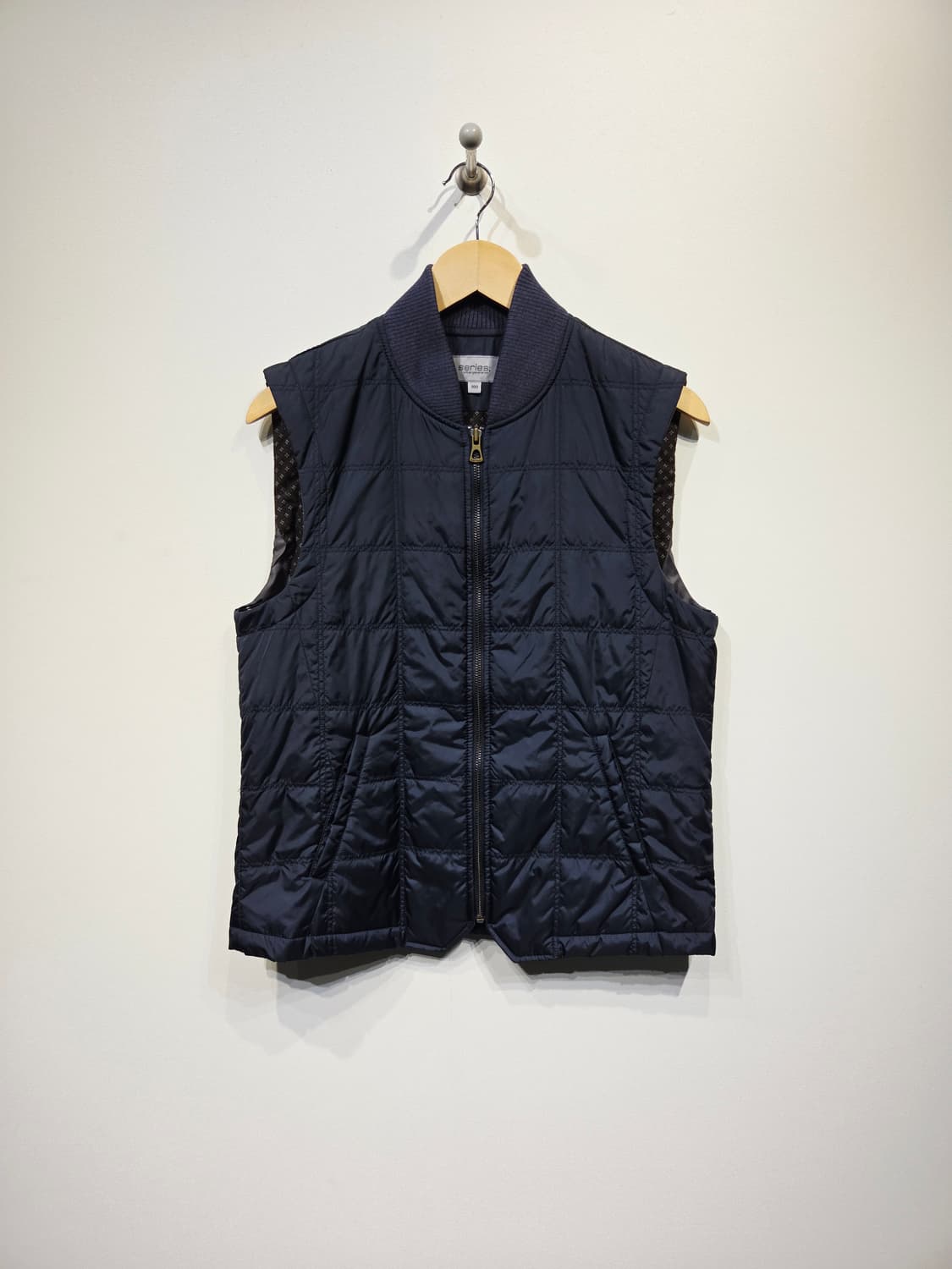 series; 시리즈 넥 시보리 퀼팅 패딩 조끼 상품이미지2