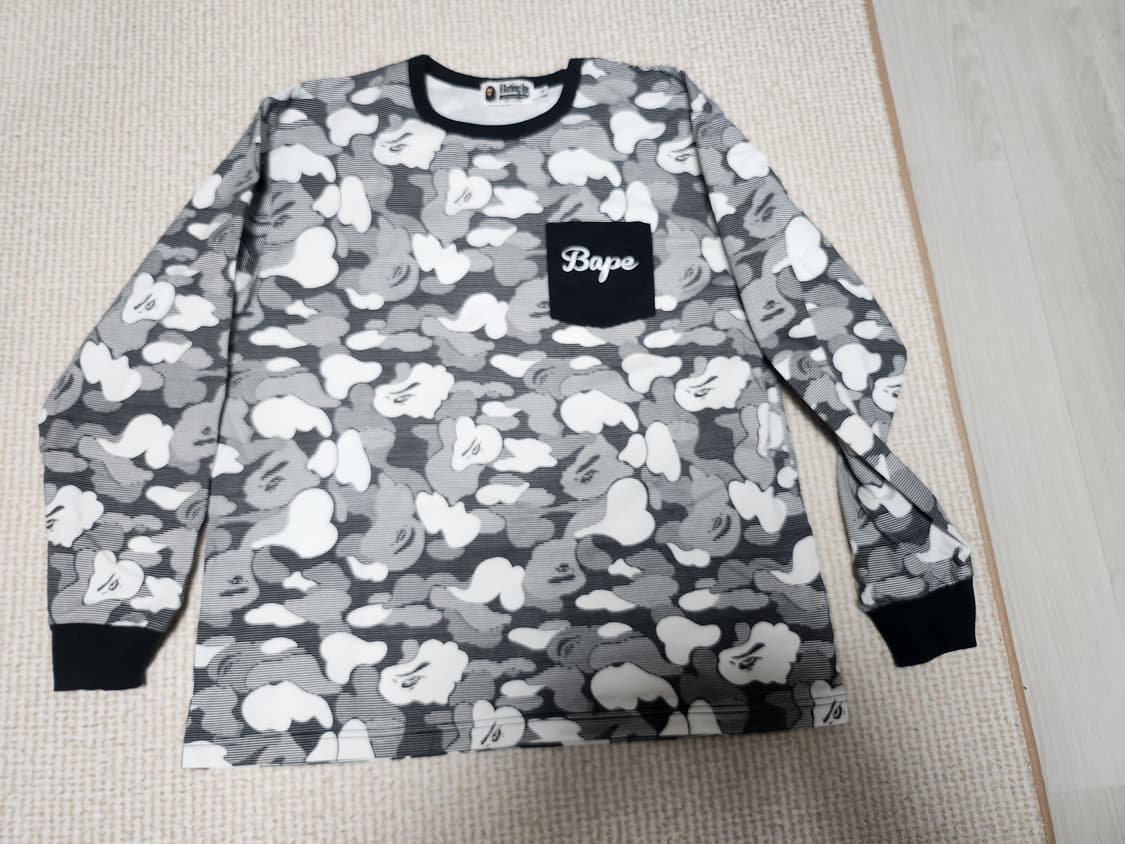 베이프 롱슬리브 티셔츠 상품이미지1