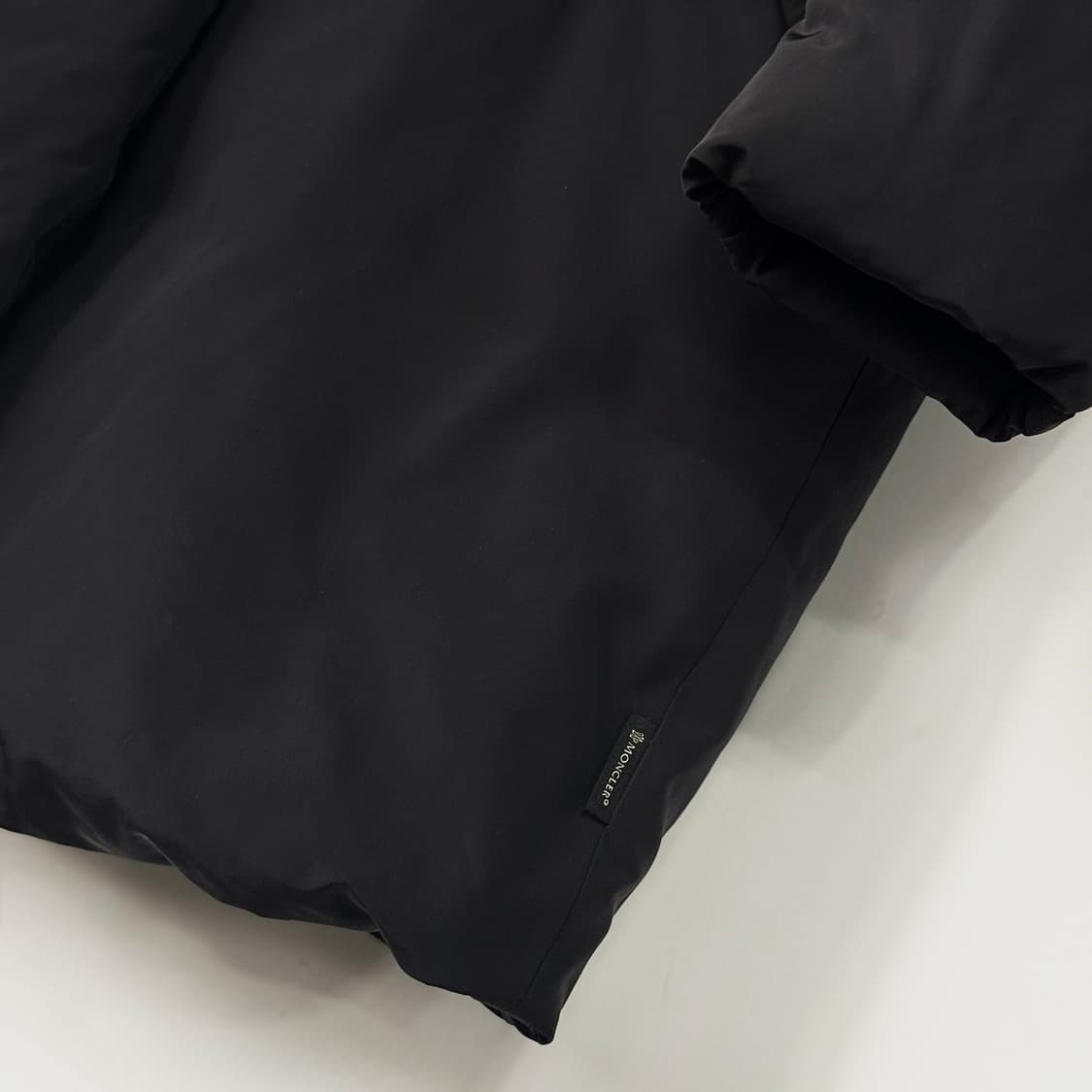 몽클레어 버튼업 다운 패딩 상품이미지3