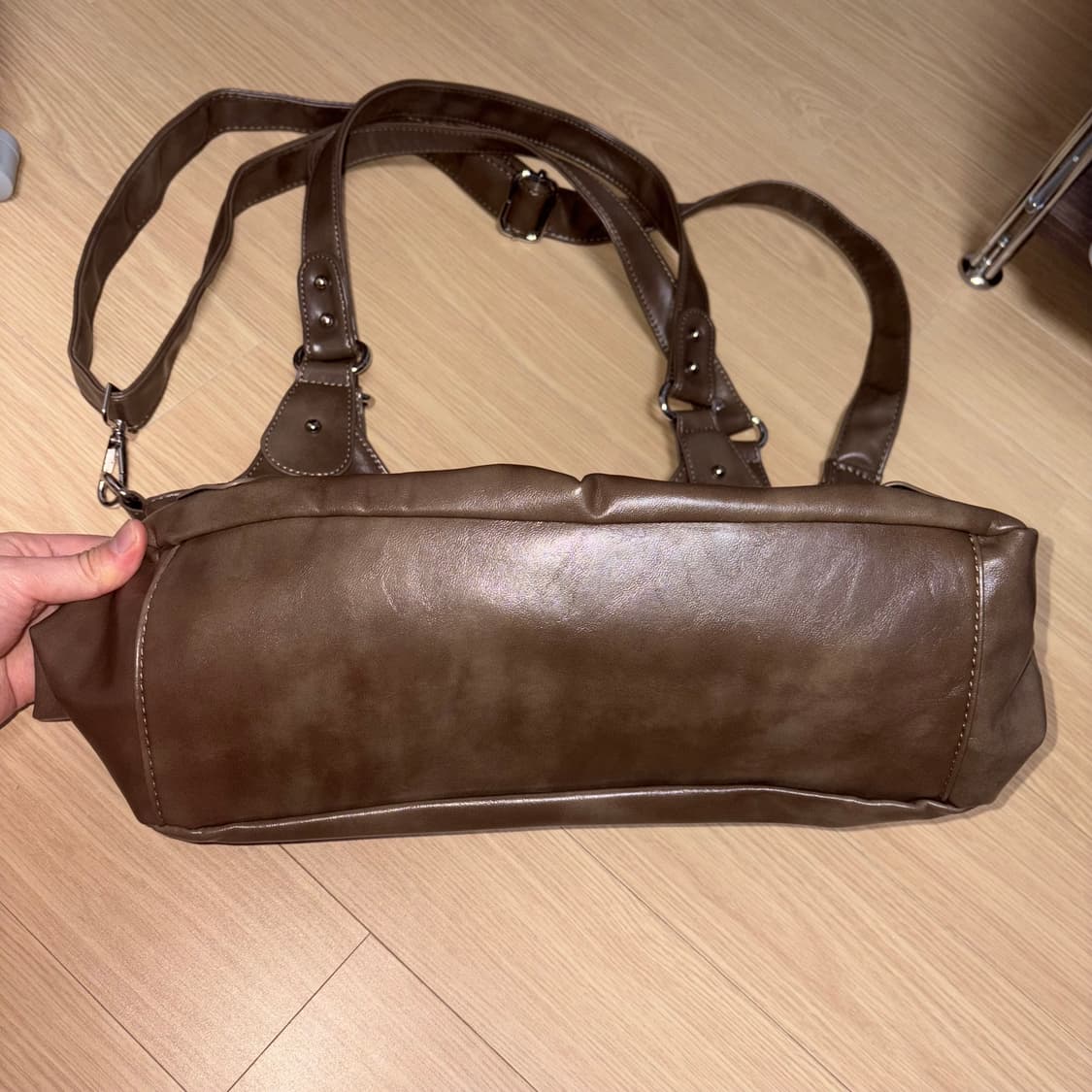 1회착용) 일리고 엠버 버클 숄더 백 베이지 상품이미지2