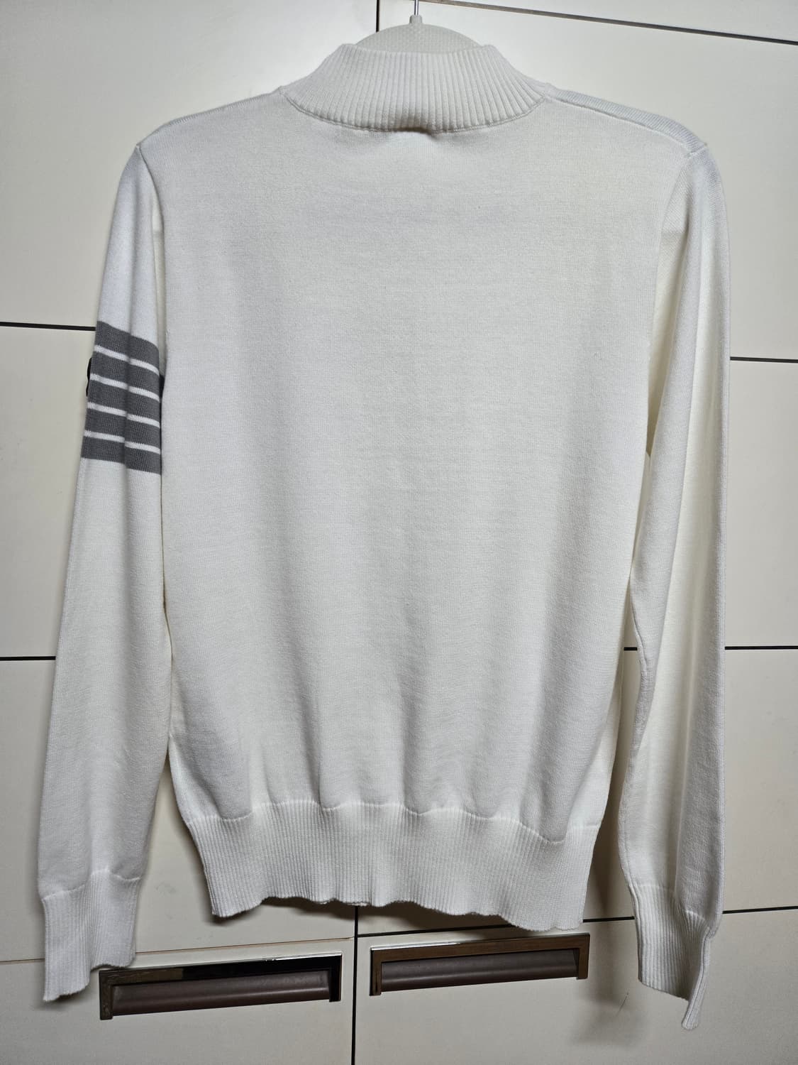 여성골프웨어 어메이징크리 반넥 니트 (새상품) 상품이미지4