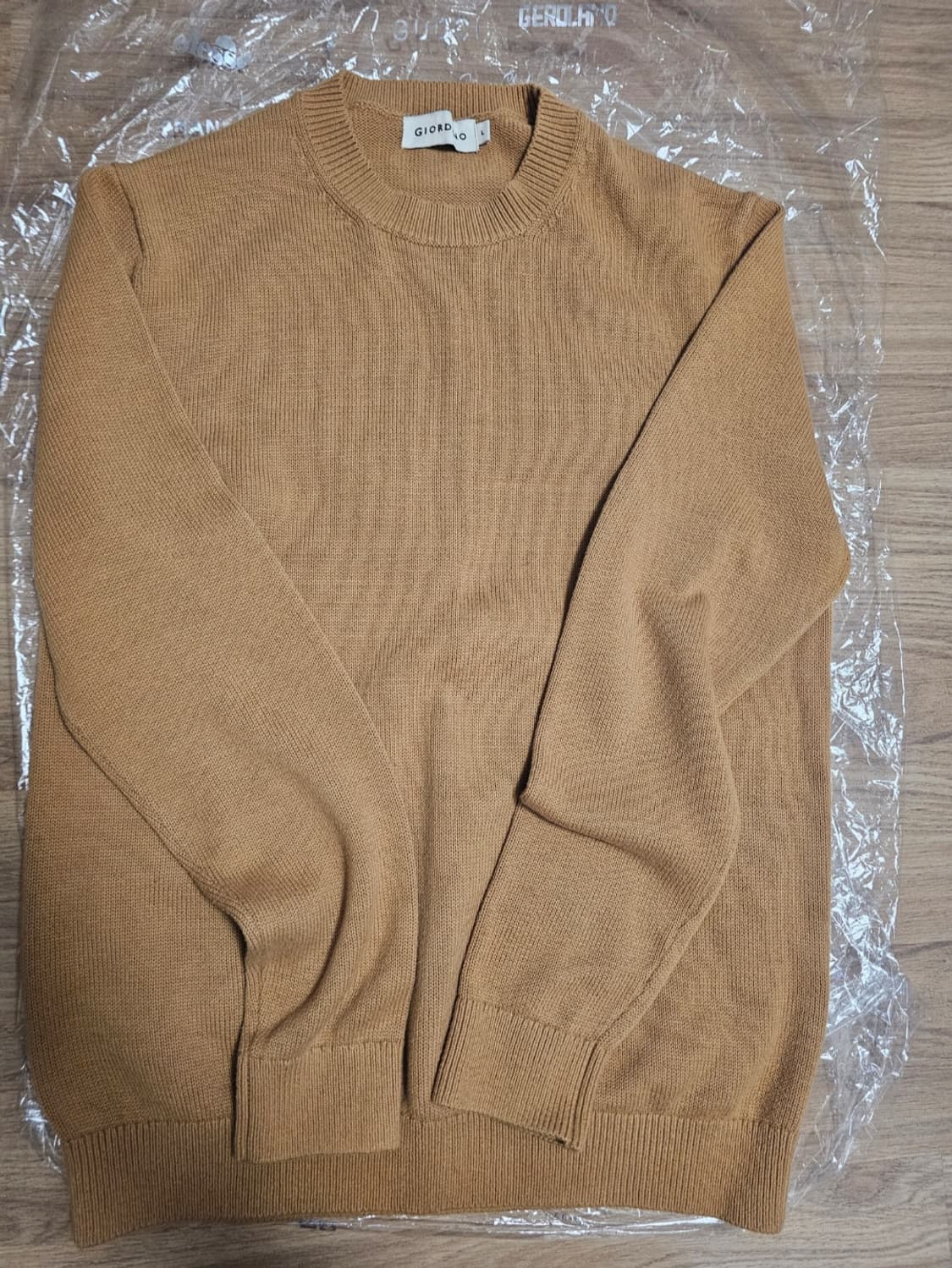 지오다노 오렌지니트 상품이미지1