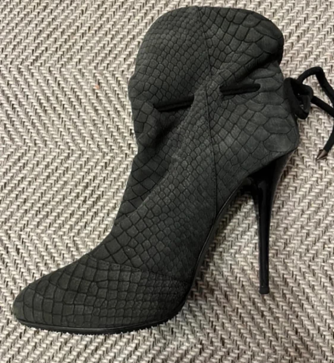 Giuseppe zanotti 쥬세페 자노티 뱀피 앵클 부츠 37.5 상품이미지2