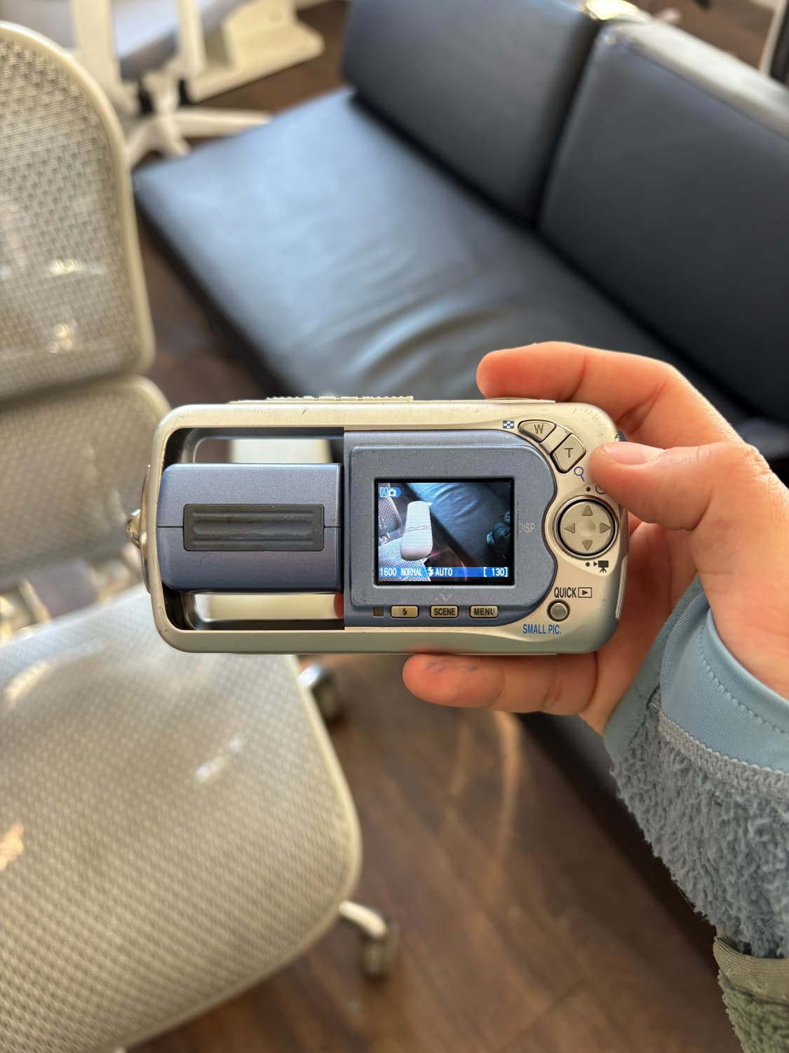 니콘 쿨픽스 e2500 디지털카메라 (황조지 카메라) 상품이미지3