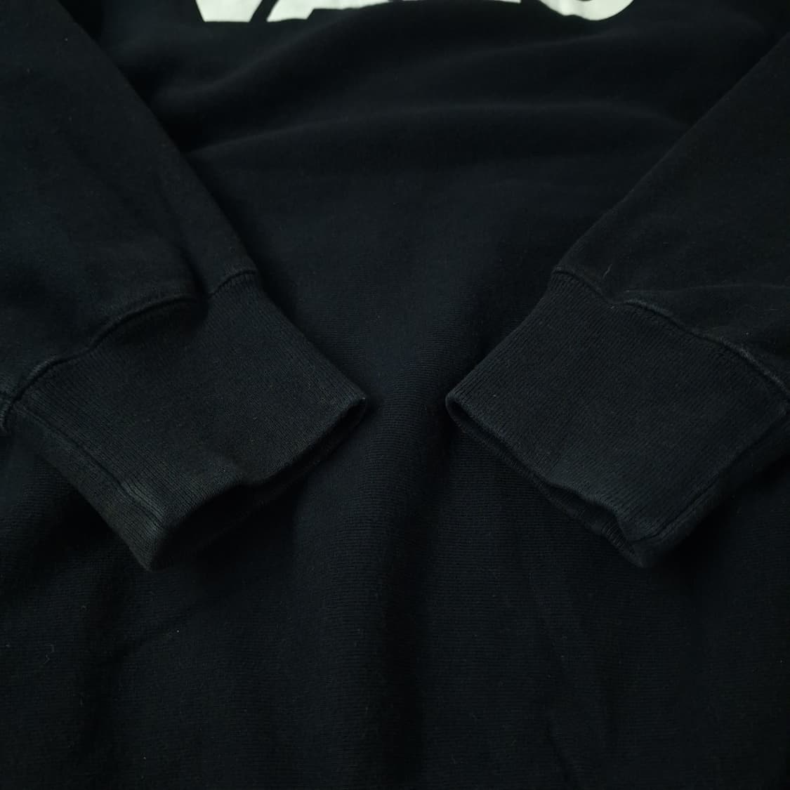 VANS 반스 JP 블랙 화이트 빅 로고프린팅 베이직 기모 맨투맨 티셔츠 상품이미지7