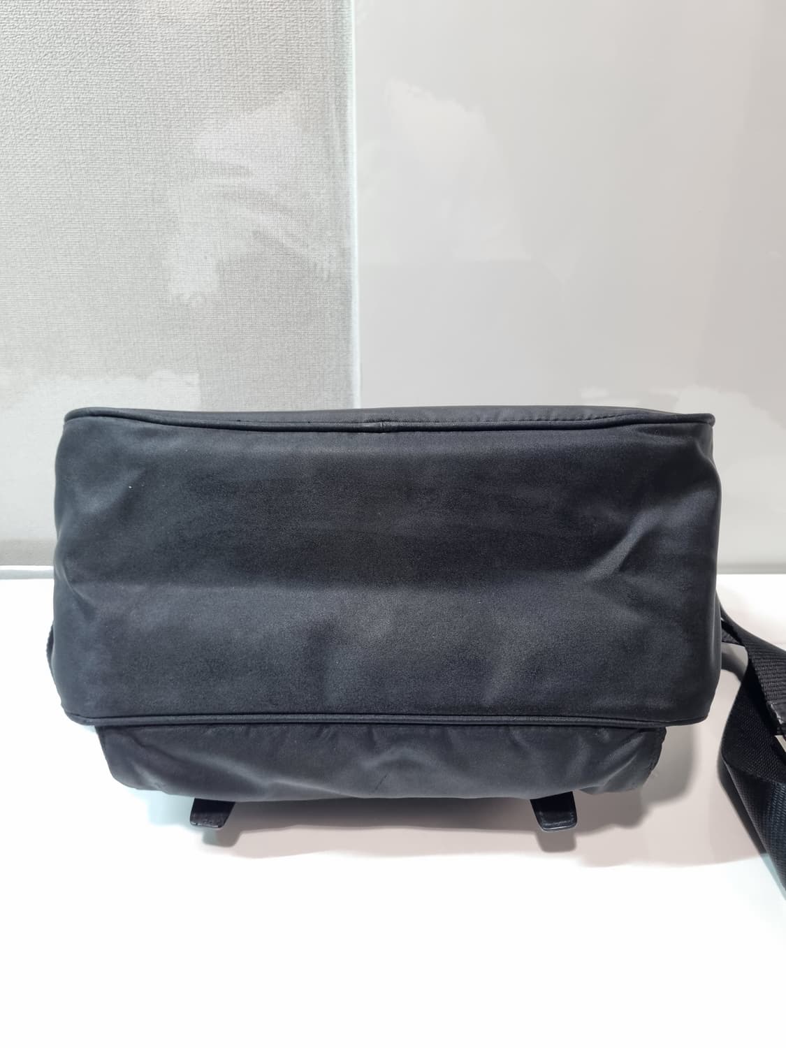 정품 프라다 메신저백 상품이미지8