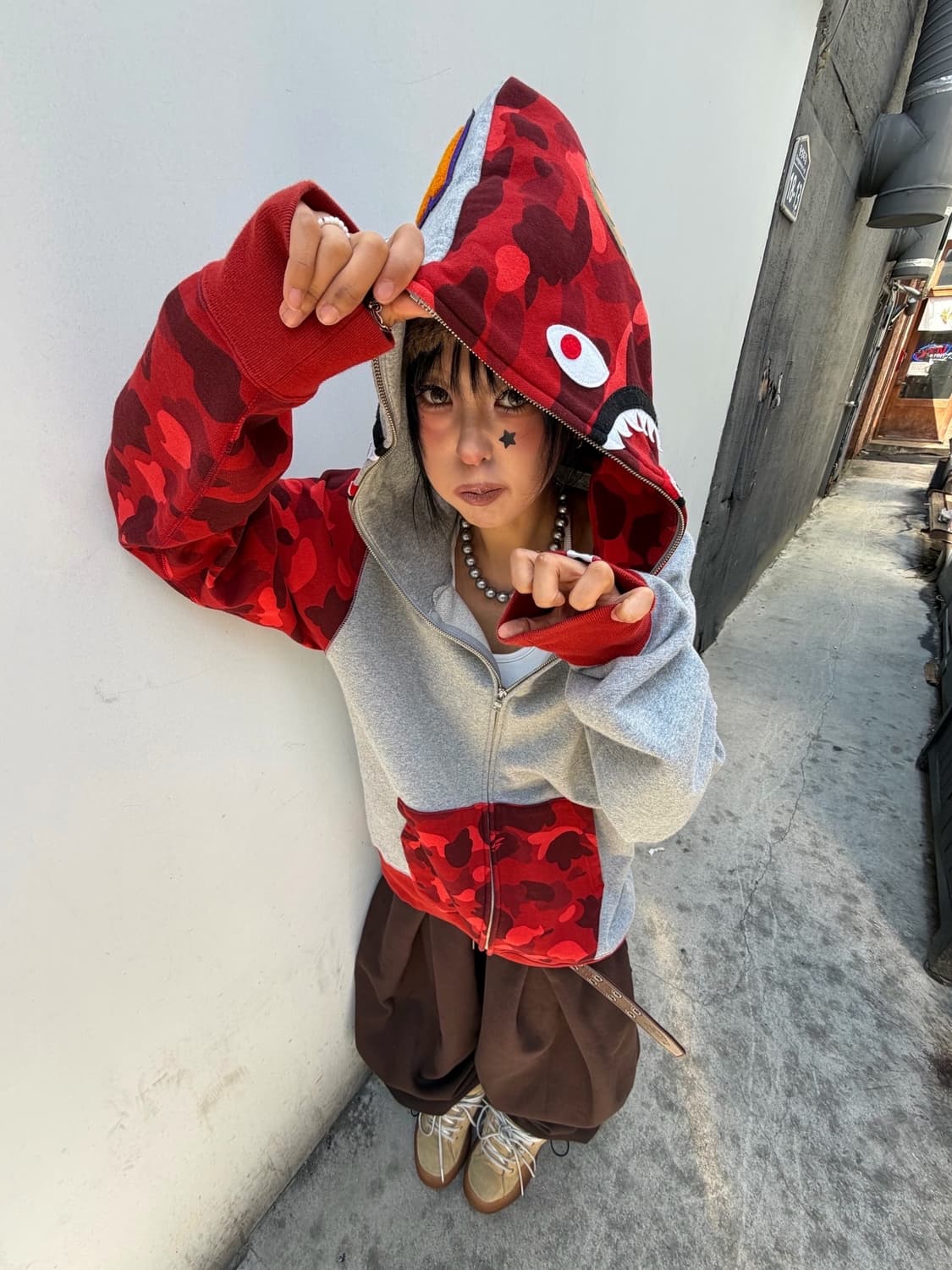 베이프 레드카모 샤크 투웨이 후드집업 상품이미지1