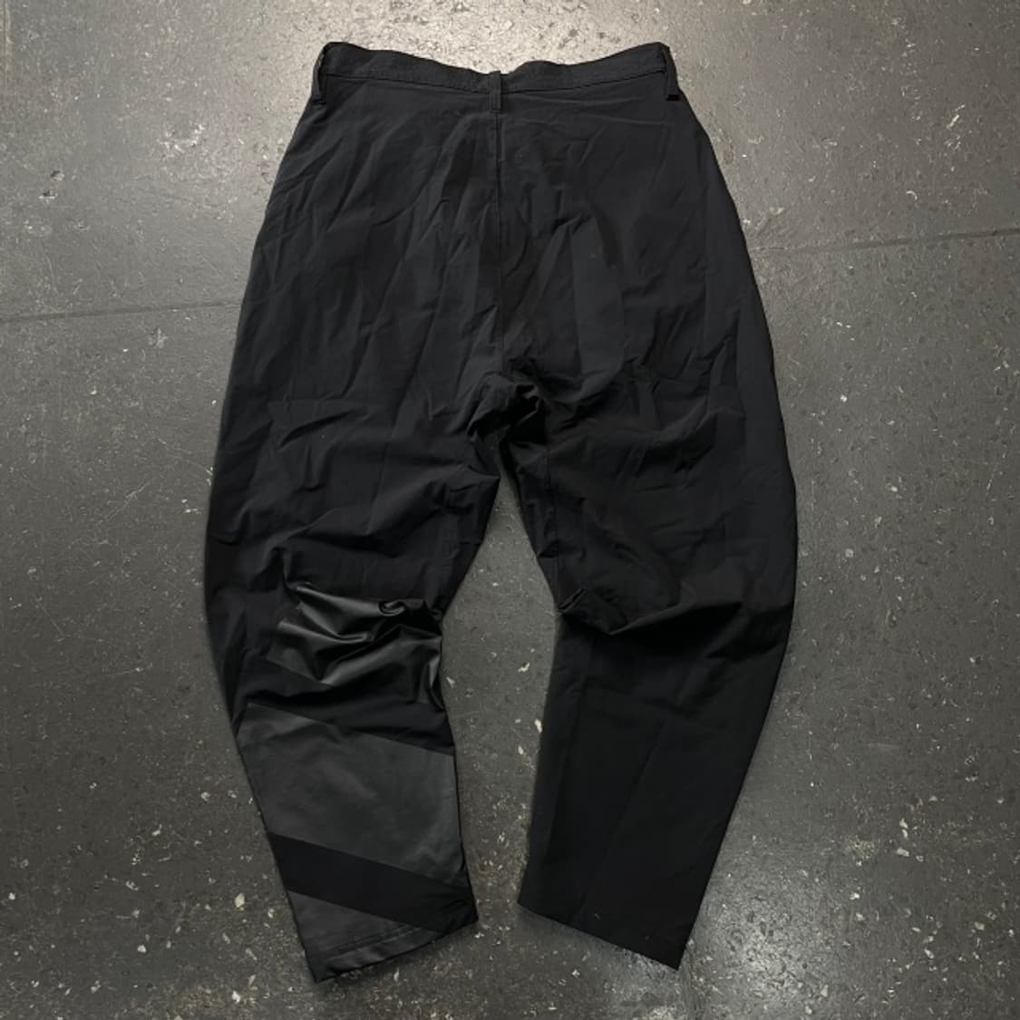 105 아디다스 이큅먼트 테이퍼드 팬츠 상품이미지5