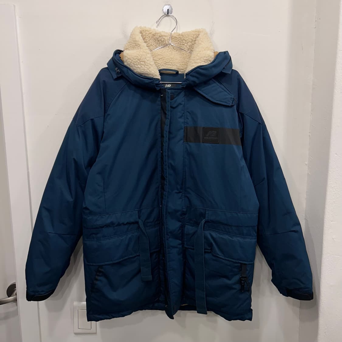 뉴발란스 덕다운 무광 벨티드 후드 패딩 자켓 상품이미지2