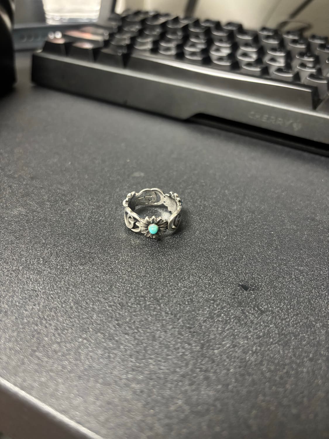 구찌 더블 G 자개반지 플라워링 (18호) 상품이미지3