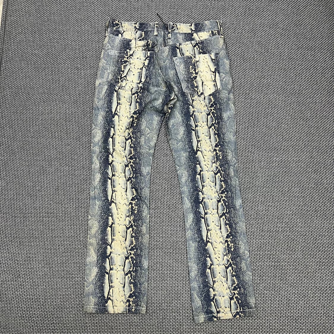 킹아카이브 파이톤 플레어 팬츠 상품이미지3