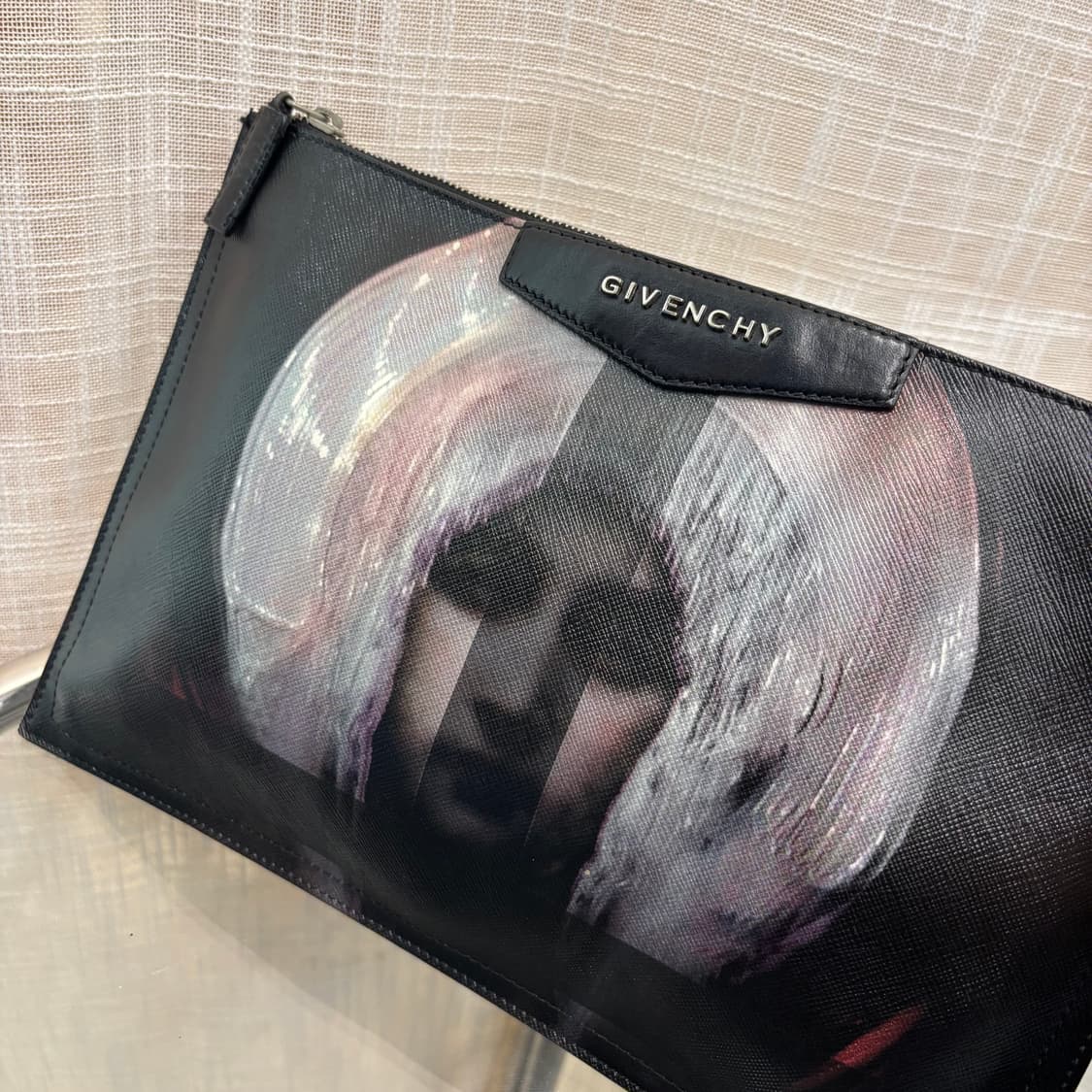 정품 지방시 마리아 클러치백     상품이미지3