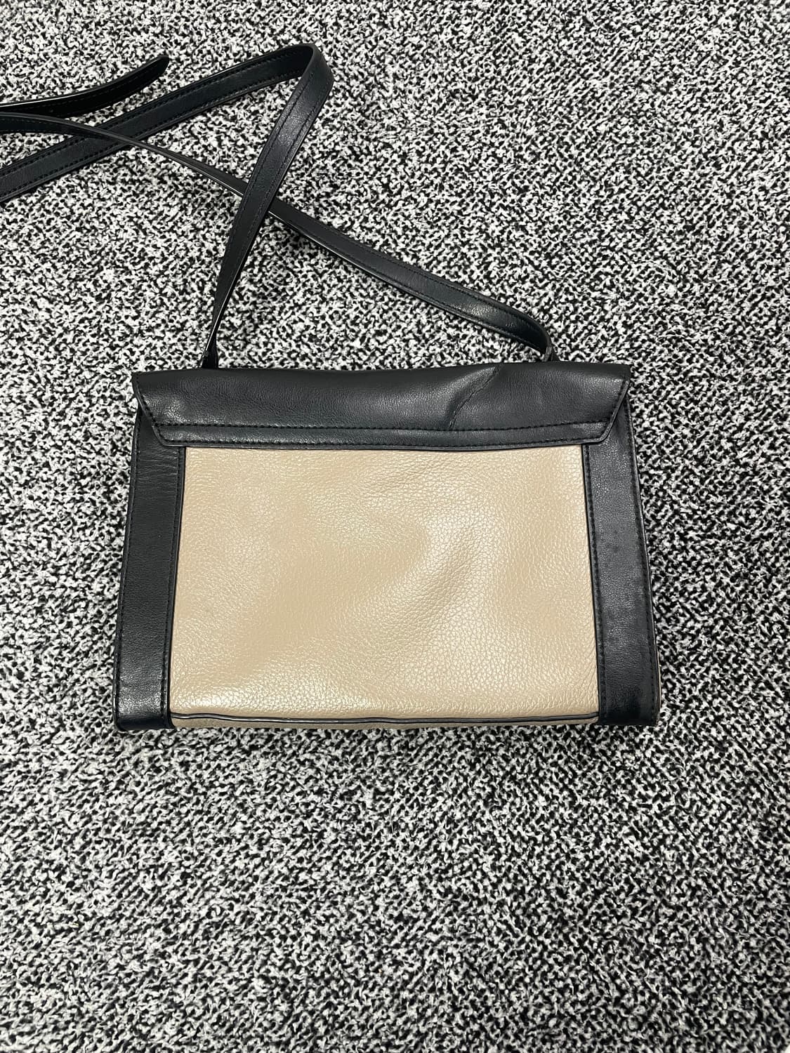 빈티지9. 로렌랄프로렌 투톤 배색 울트라 슬림 레더 가방 크로스 백 미니 상품이미지5