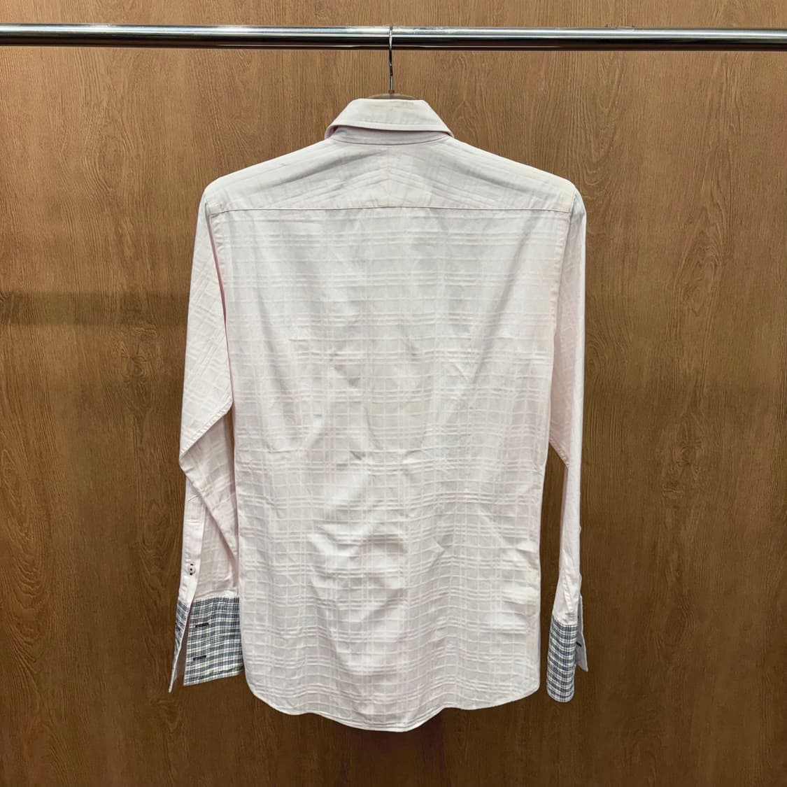 버버리 블랙 라벨 코튼 긴팔 셔츠 체크 배색 자카드 패턴 디테일 핑크 상품이미지3