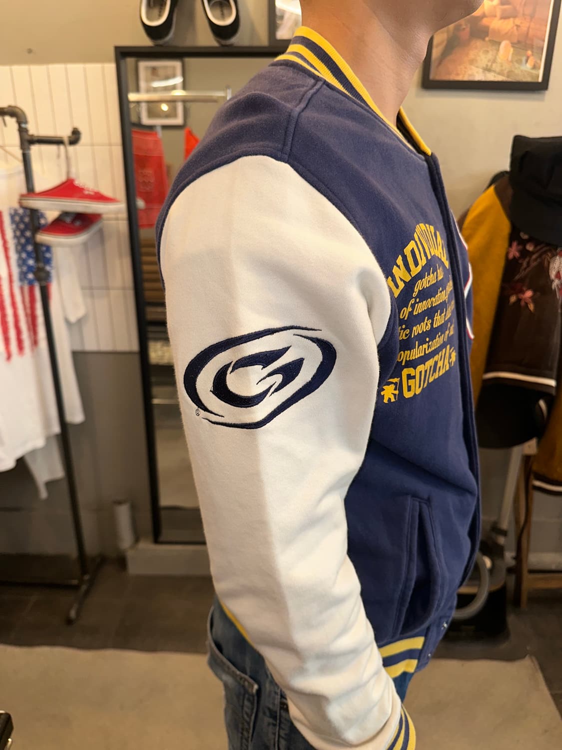 Gotcha letters logo cotton varsity JK 상품이미지7