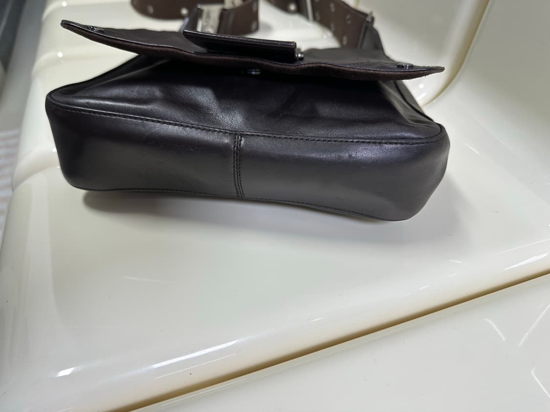 [A 정품] 디올 스트릿 시크 크로스백 상품이미지2