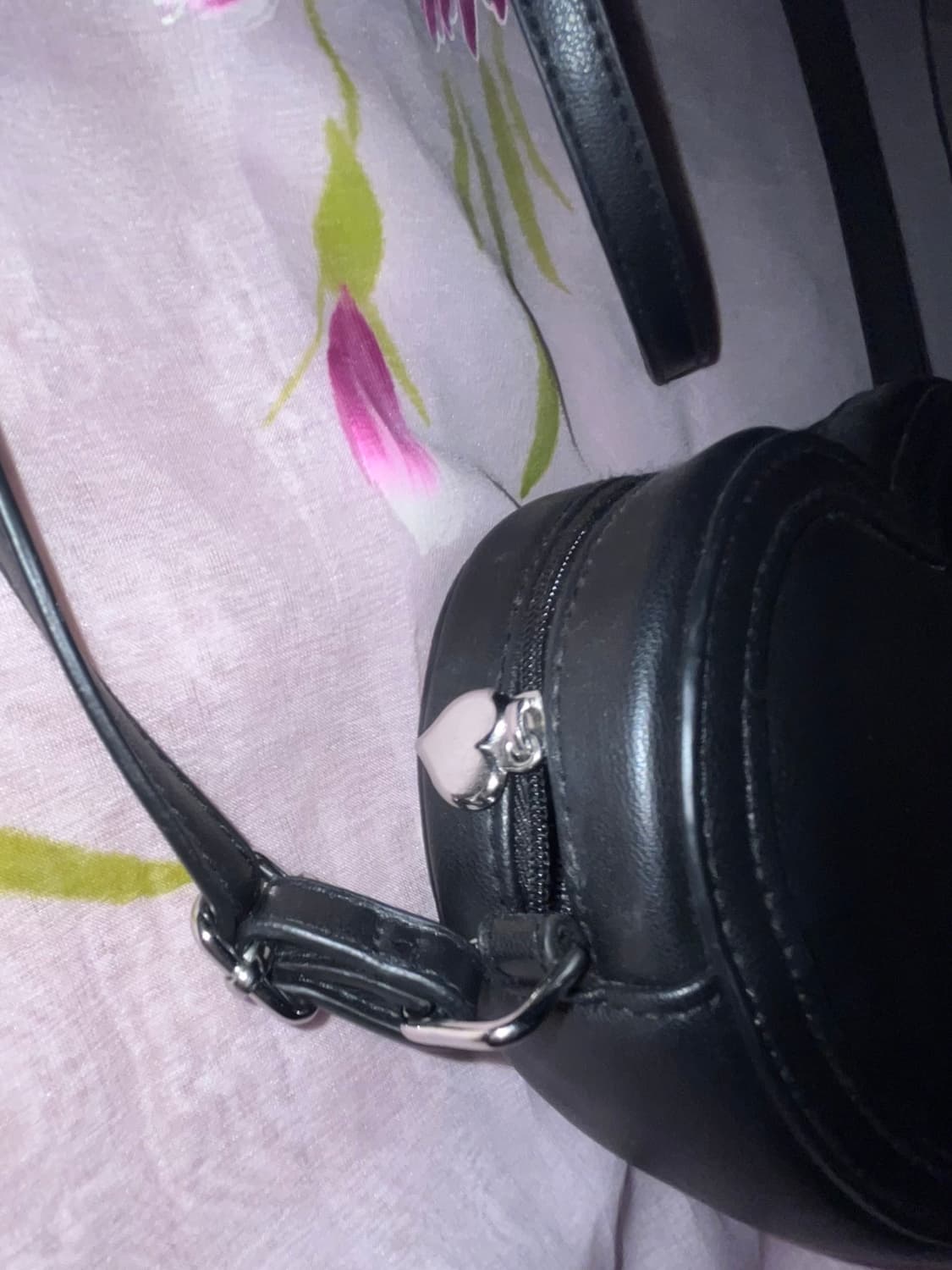 H&m미니 하트 크로스백 상품이미지3