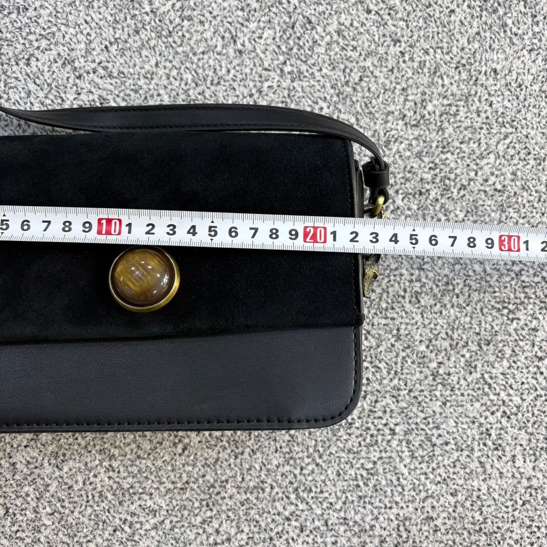 자라 원형 장식 스웨이드 숄더백 0409J 상품이미지8