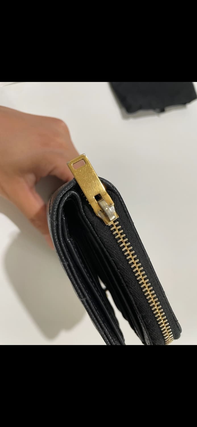 입생로랑 모노그램 컴팩트 지갑 상품이미지3